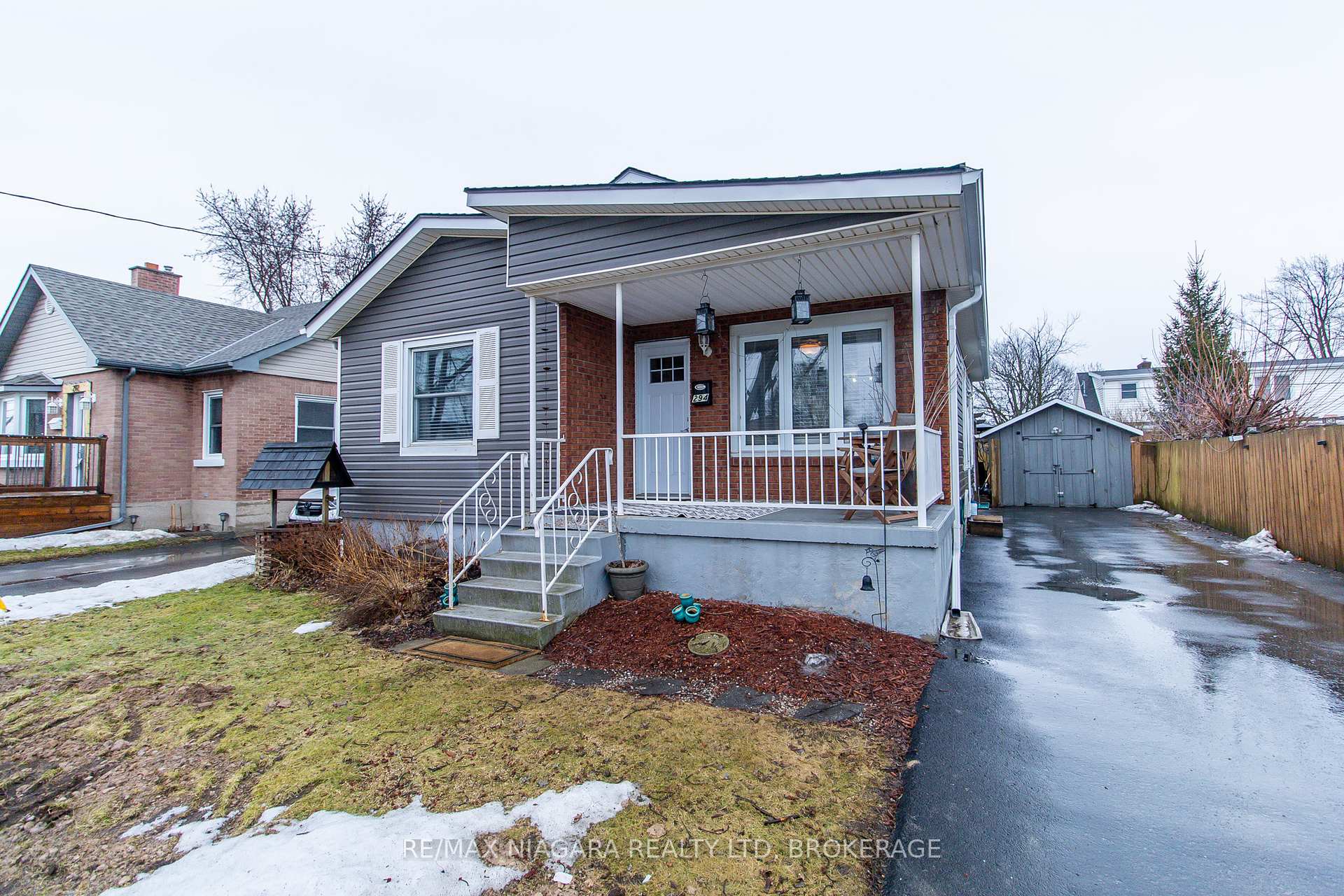 Photo 3 of 294 Scholfield Avenue S, Welland, Lincoln/Crowland — HOMEH