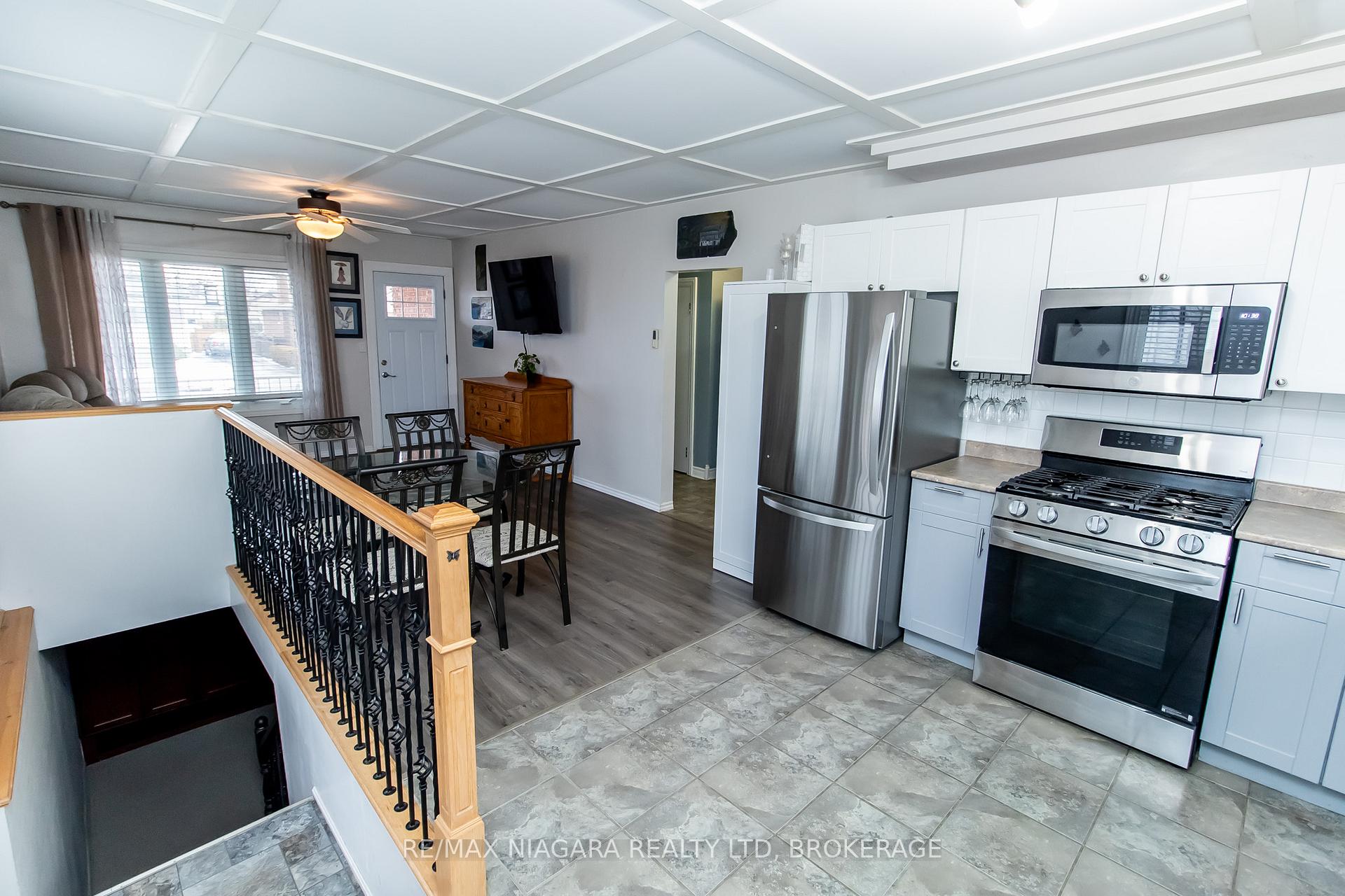 Photo 8 of 294 Scholfield Avenue S, Welland, Lincoln/Crowland — HOMEH