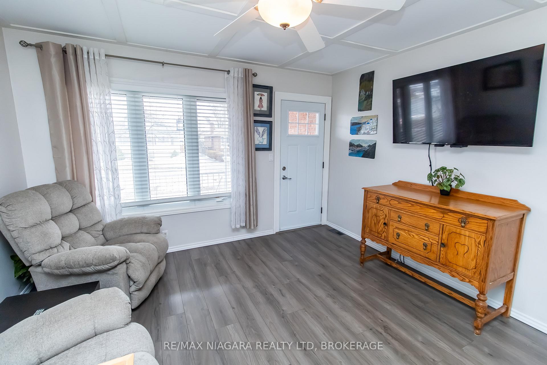 Photo 9 of 294 Scholfield Avenue S, Welland, Lincoln/Crowland — HOMEH