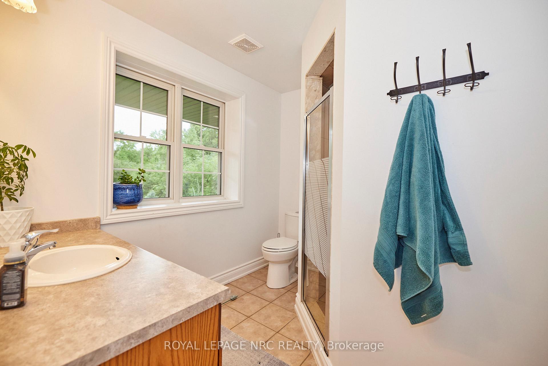Photo 27 of 170 Ridge Road, Welland, Cooks Mills — HOMEH