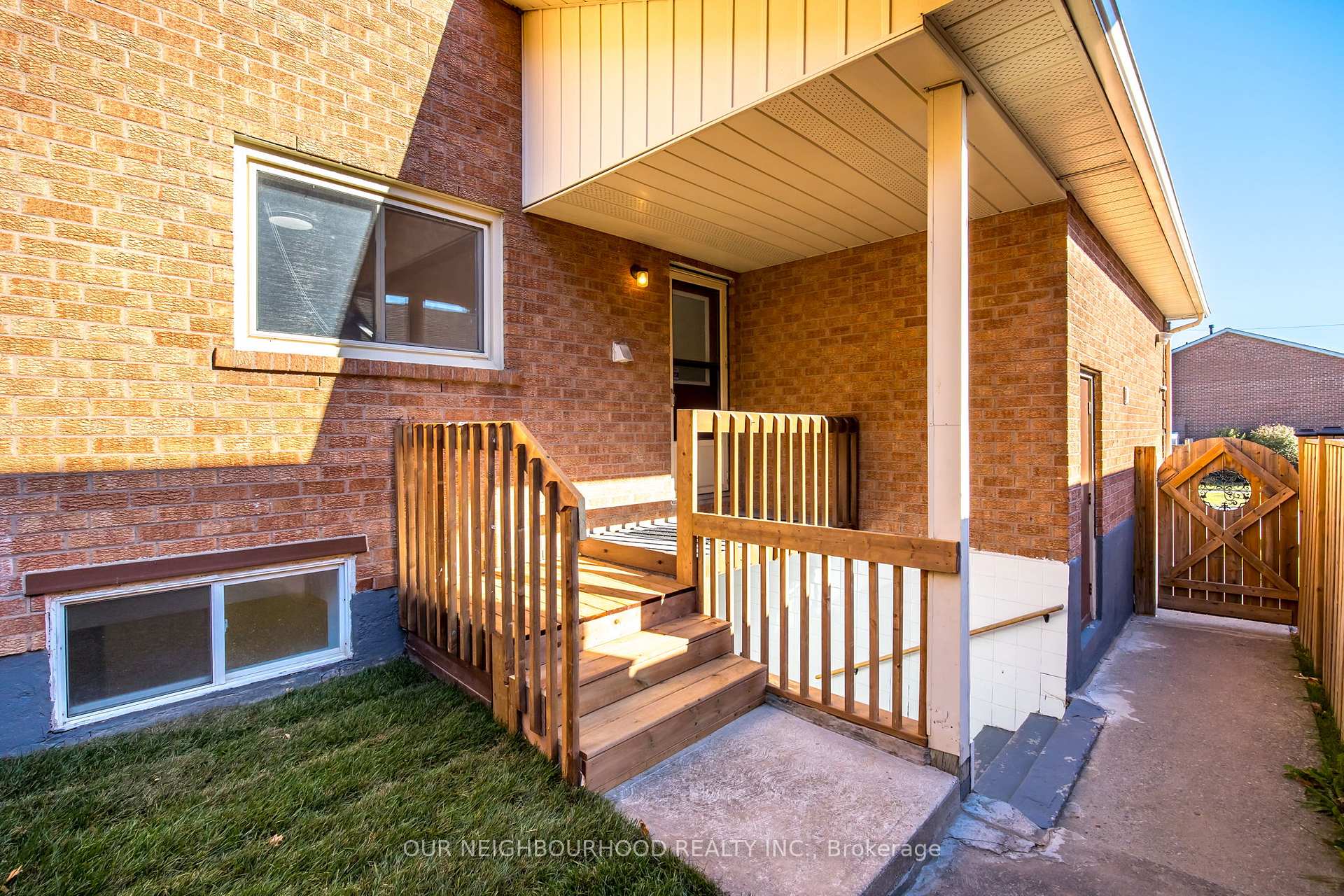 Photo 28 of 519 Sundown Crescent, Pickering, Woodlands — HOMEH