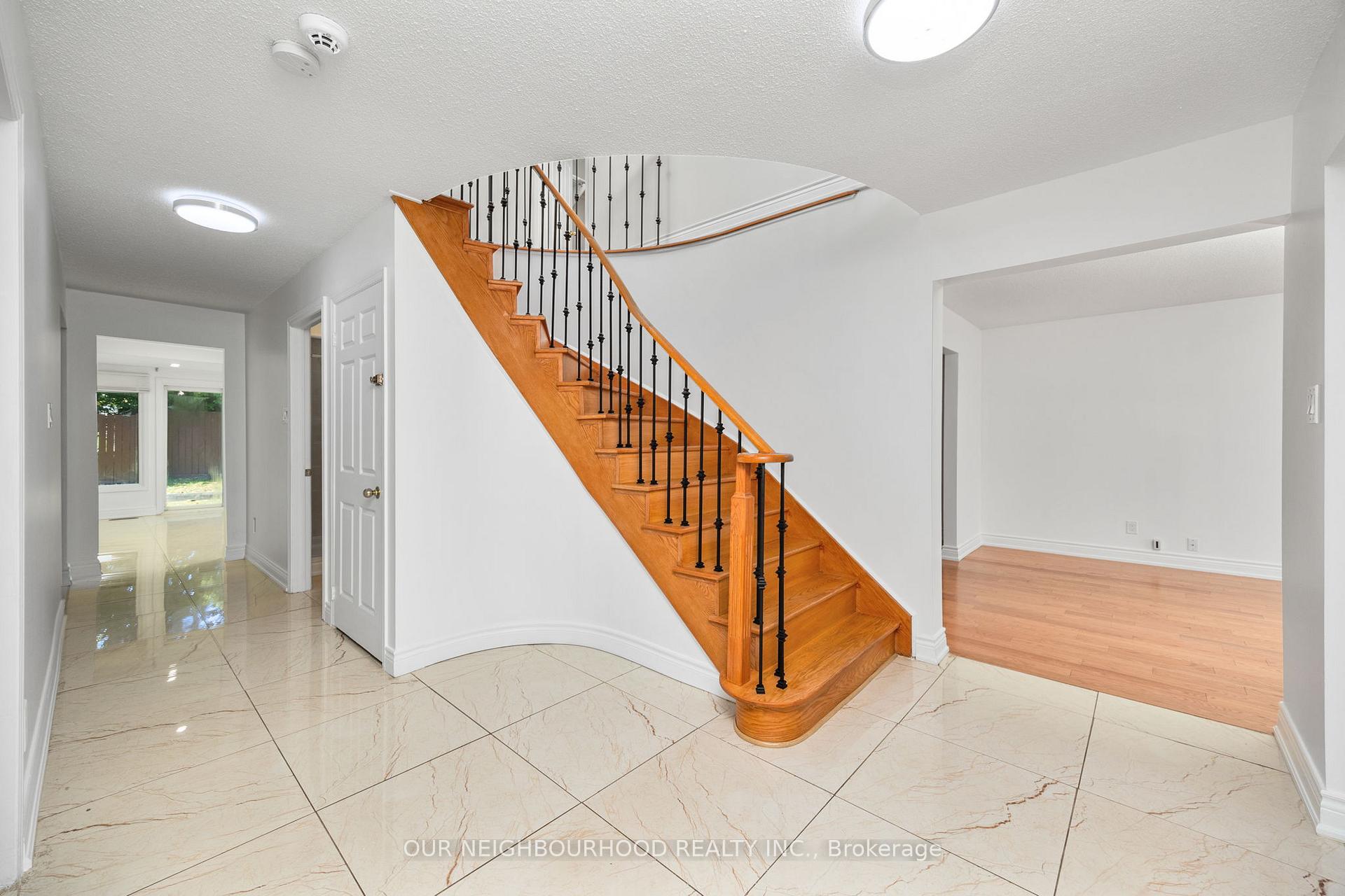 Photo 32 of 519 Sundown Crescent, Pickering, Woodlands — HOMEH