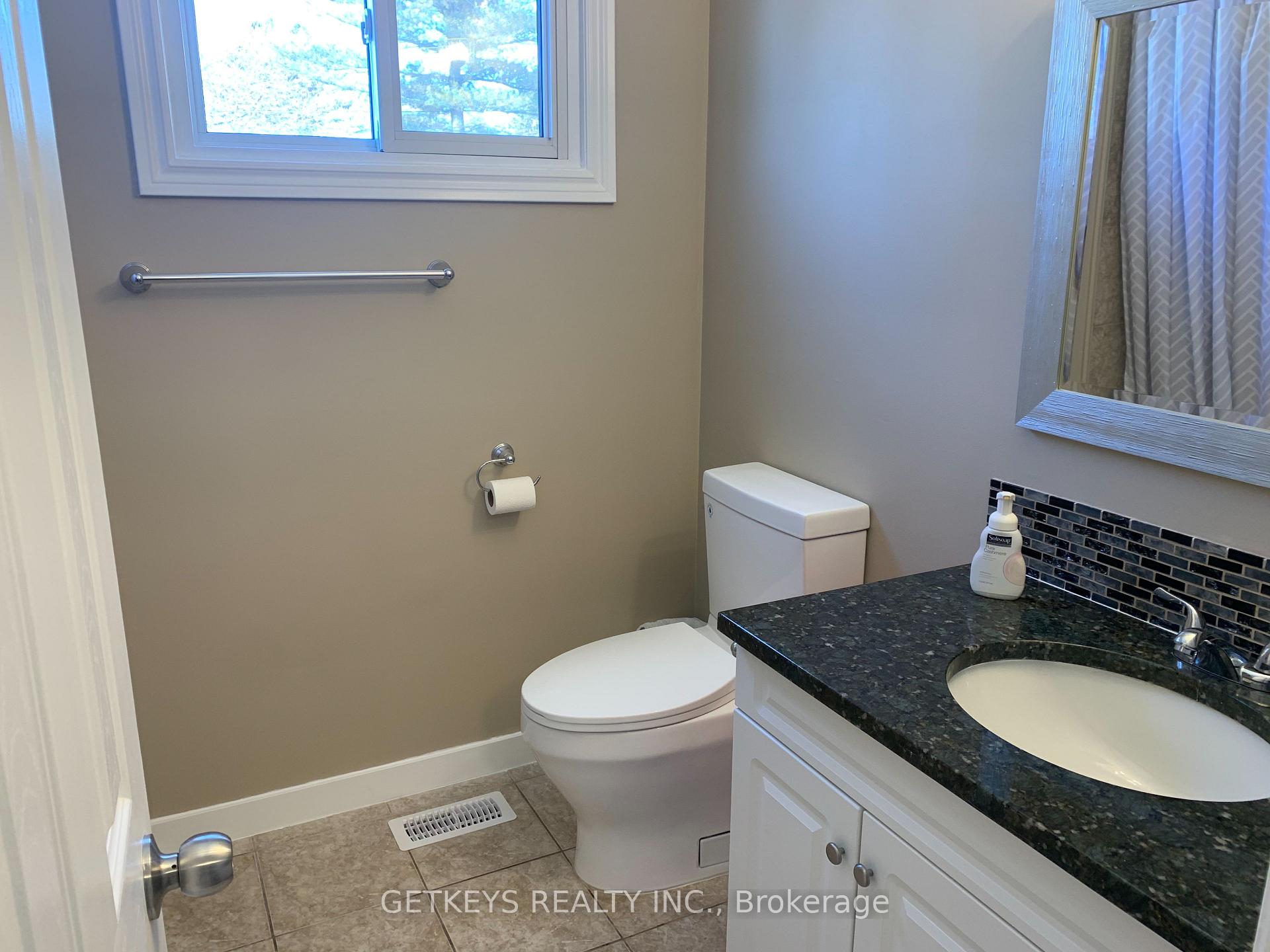 Photo 13 of 94 Jackson Avenue, Belleville, Belleville Ward — HOMEH