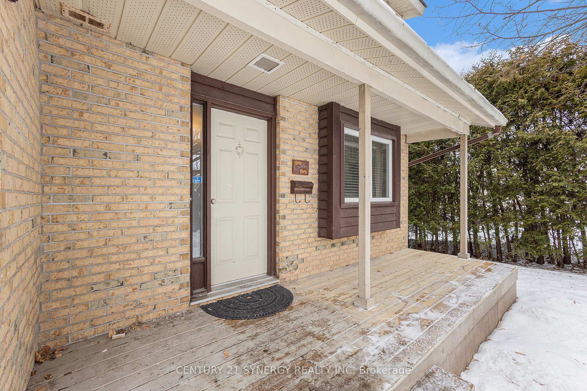 Photo 5 of 1917 Des Prairies Avenue, Ottawa, Queenswood Heights South — HOMEH