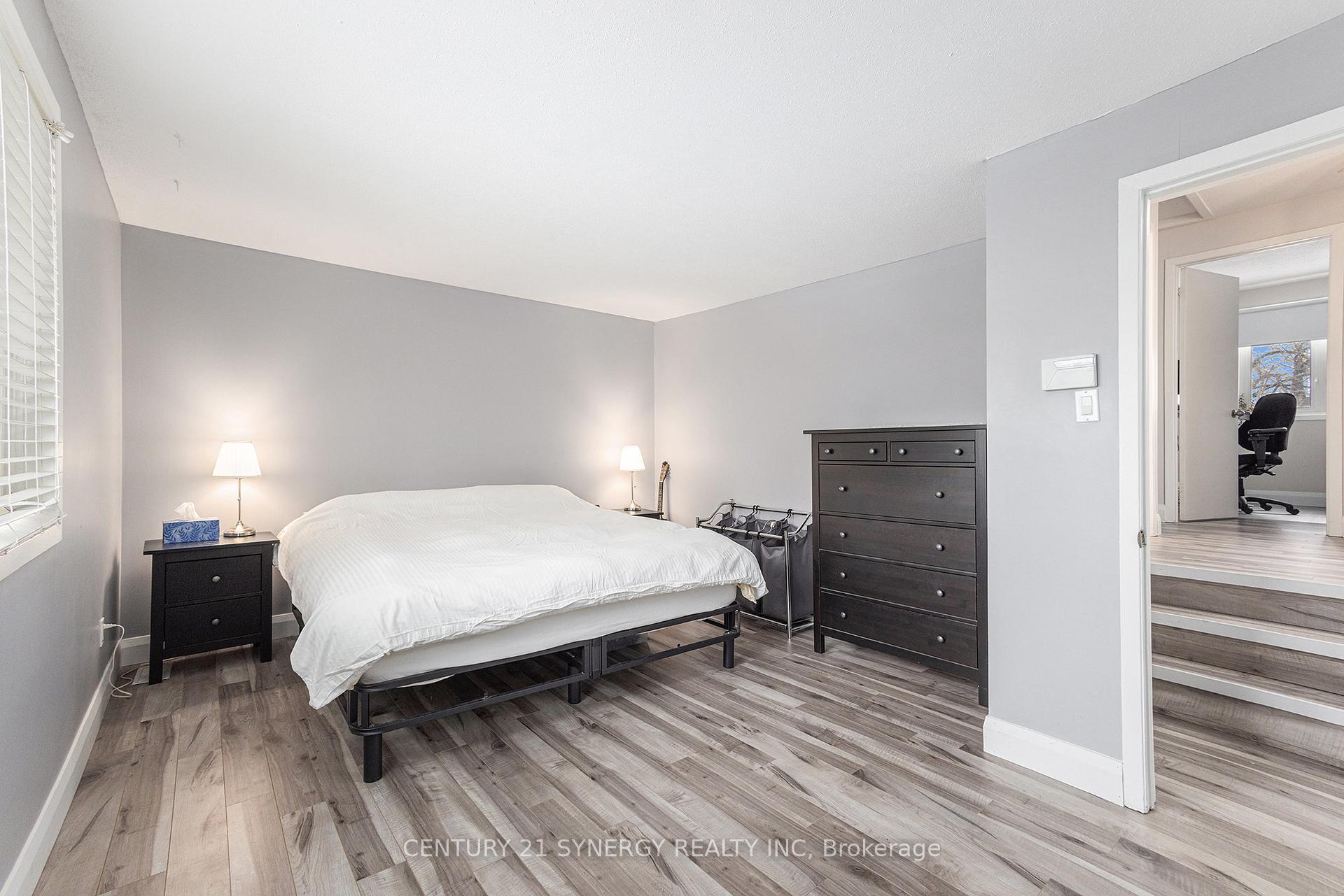 Photo 16 of 1917 Des Prairies Avenue, Ottawa, Queenswood Heights South — HOMEH
