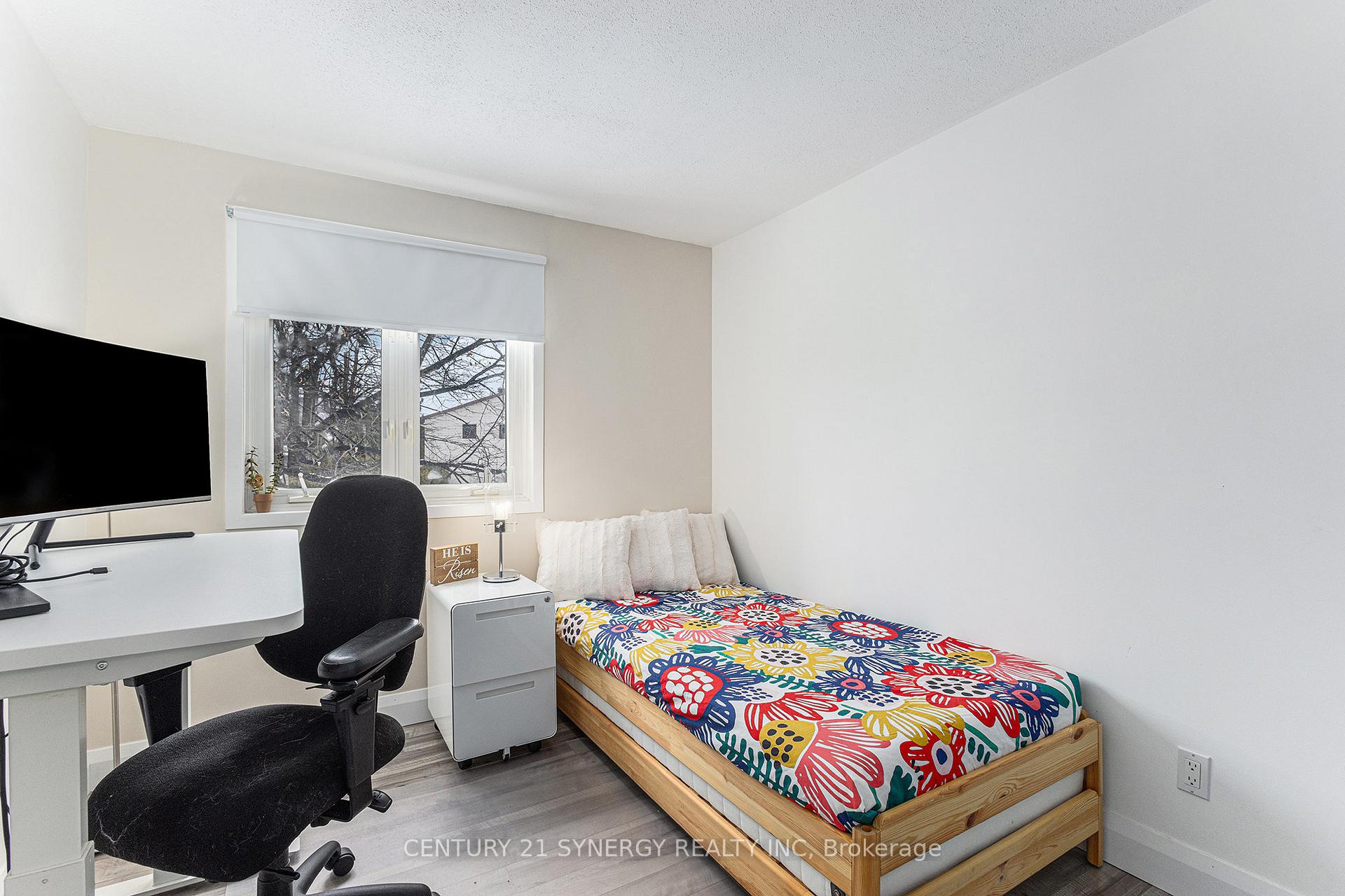 Photo 20 of 1917 Des Prairies Avenue, Ottawa, Queenswood Heights South — HOMEH