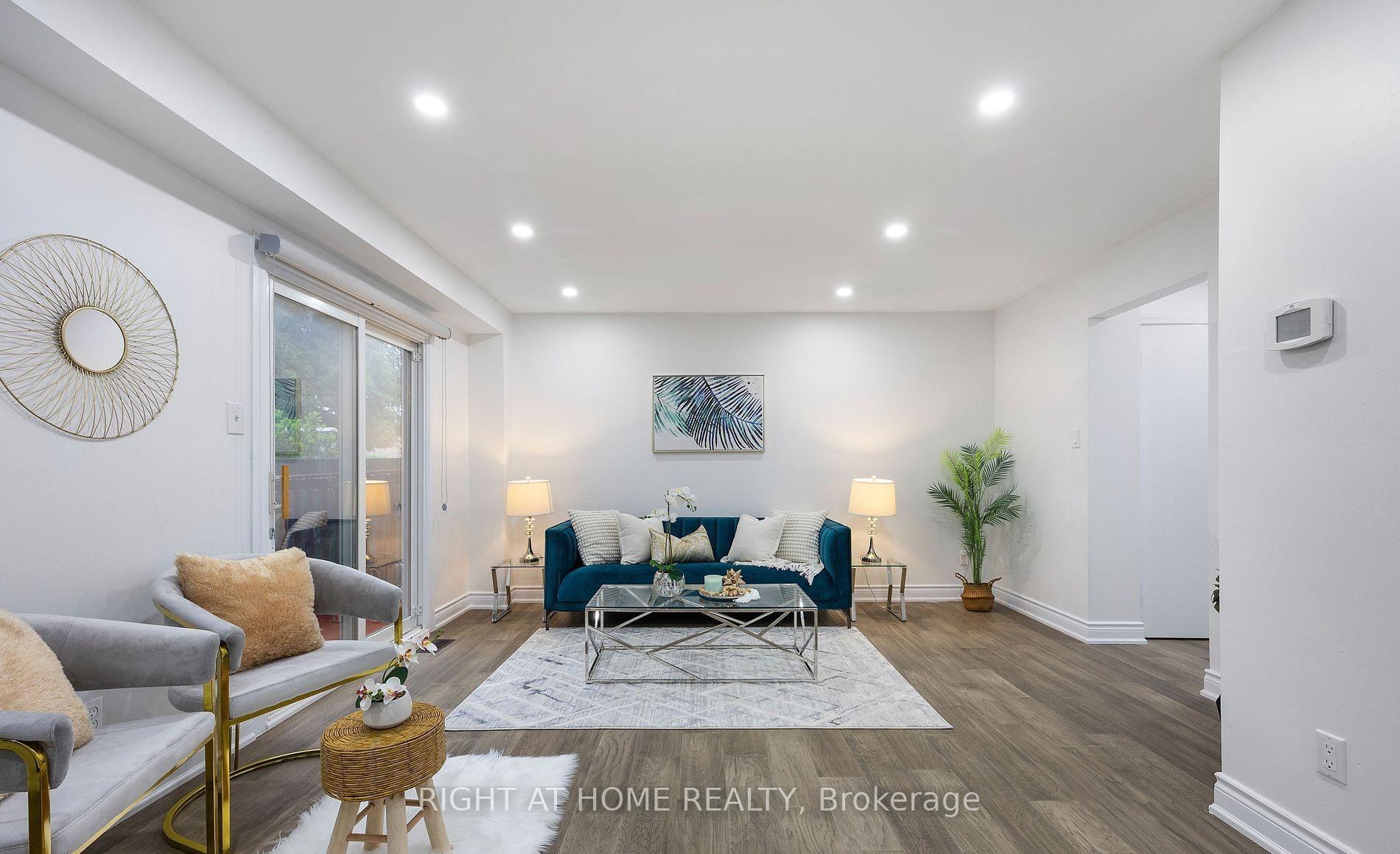 Photo 4 of 1168 Tanzer Court, Pickering, Bay Ridges — HOMEH