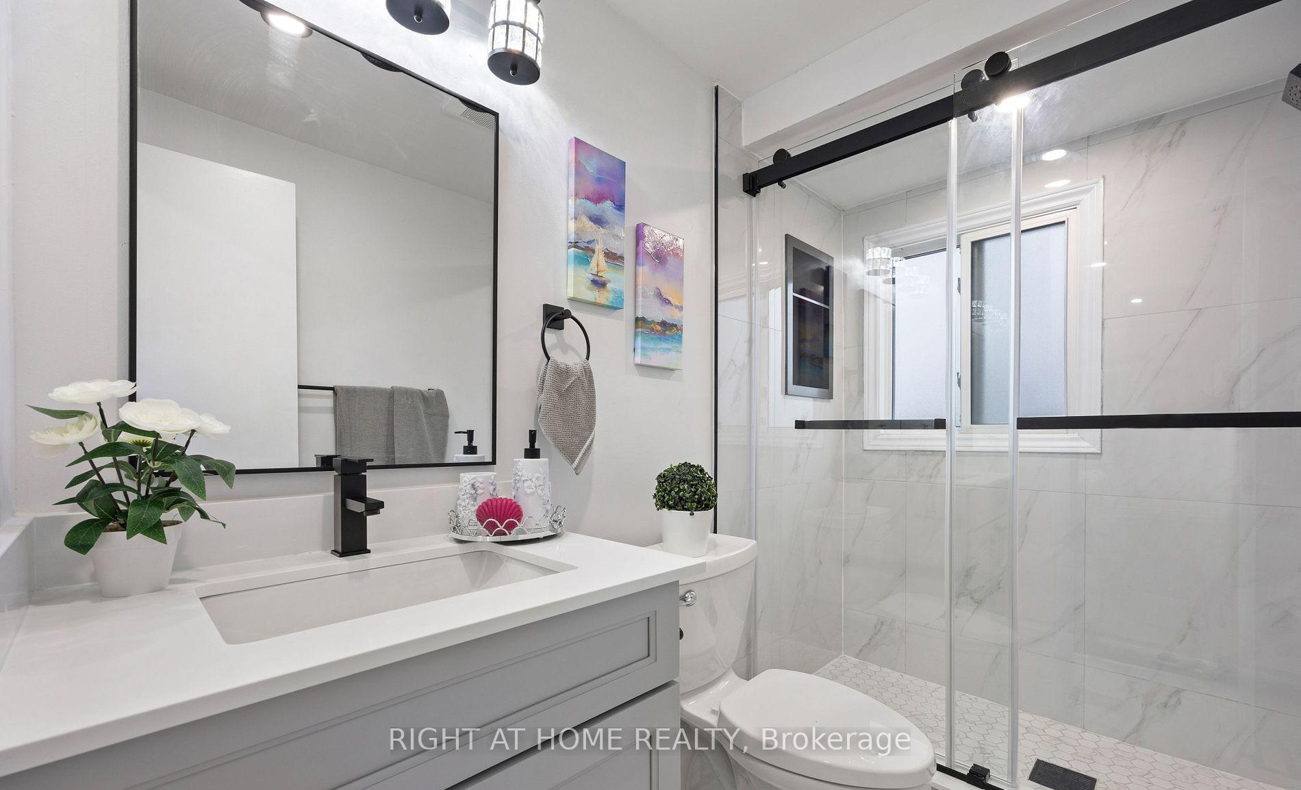 Photo 6 of 1168 Tanzer Court, Pickering, Bay Ridges — HOMEH