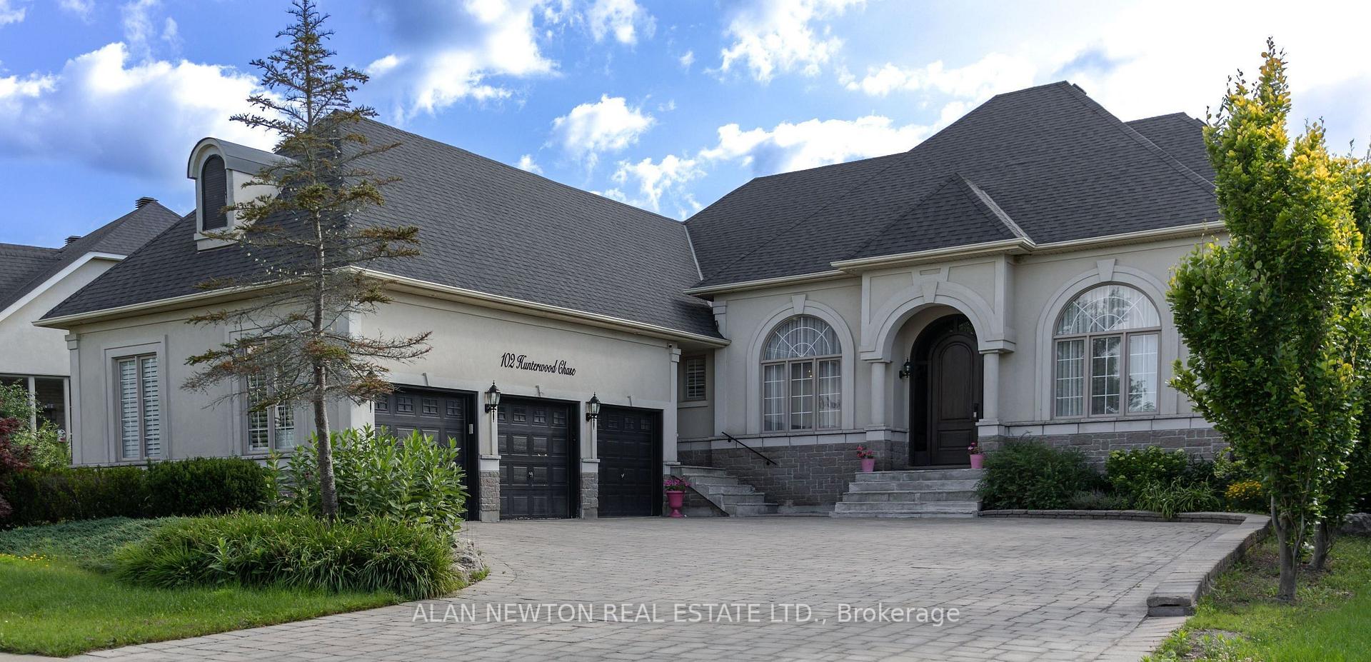 Photo 1 of 102 Hunterwood Chase, Vaughan, Rural Vaughan — HOMEH