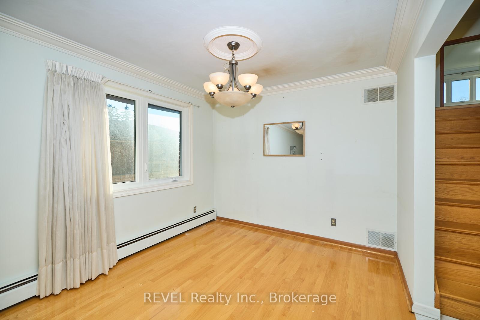 Photo 8 of 170 Iva Street, Welland, Lincoln/Crowland — HOMEH
