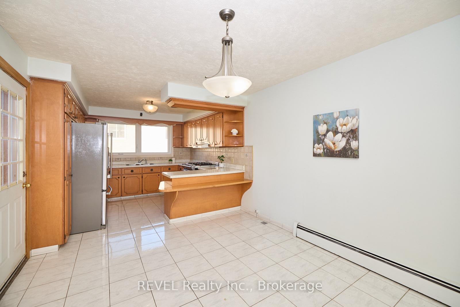 Photo 9 of 170 Iva Street, Welland, Lincoln/Crowland — HOMEH