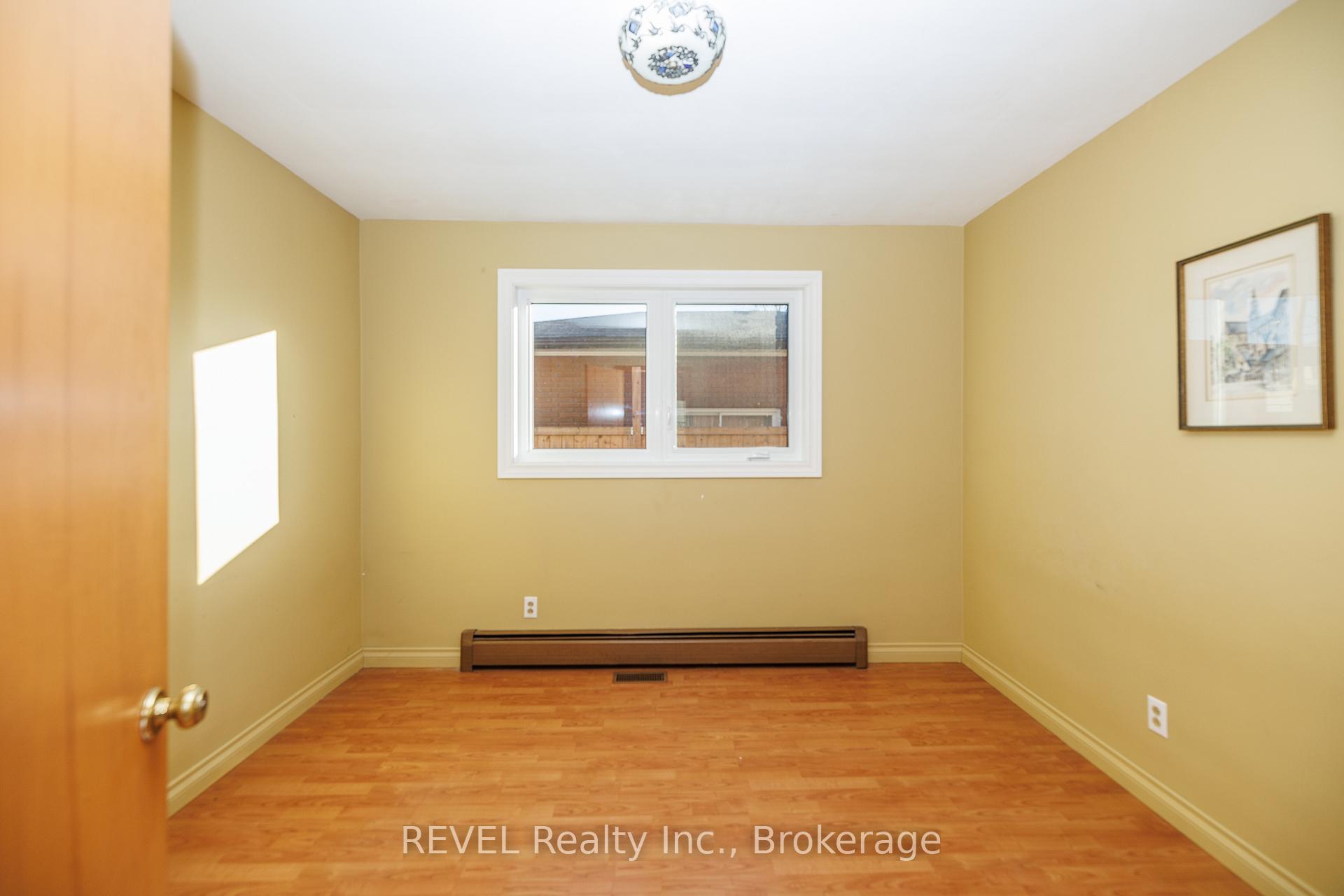 Photo 17 of 170 Iva Street, Welland, Lincoln/Crowland — HOMEH