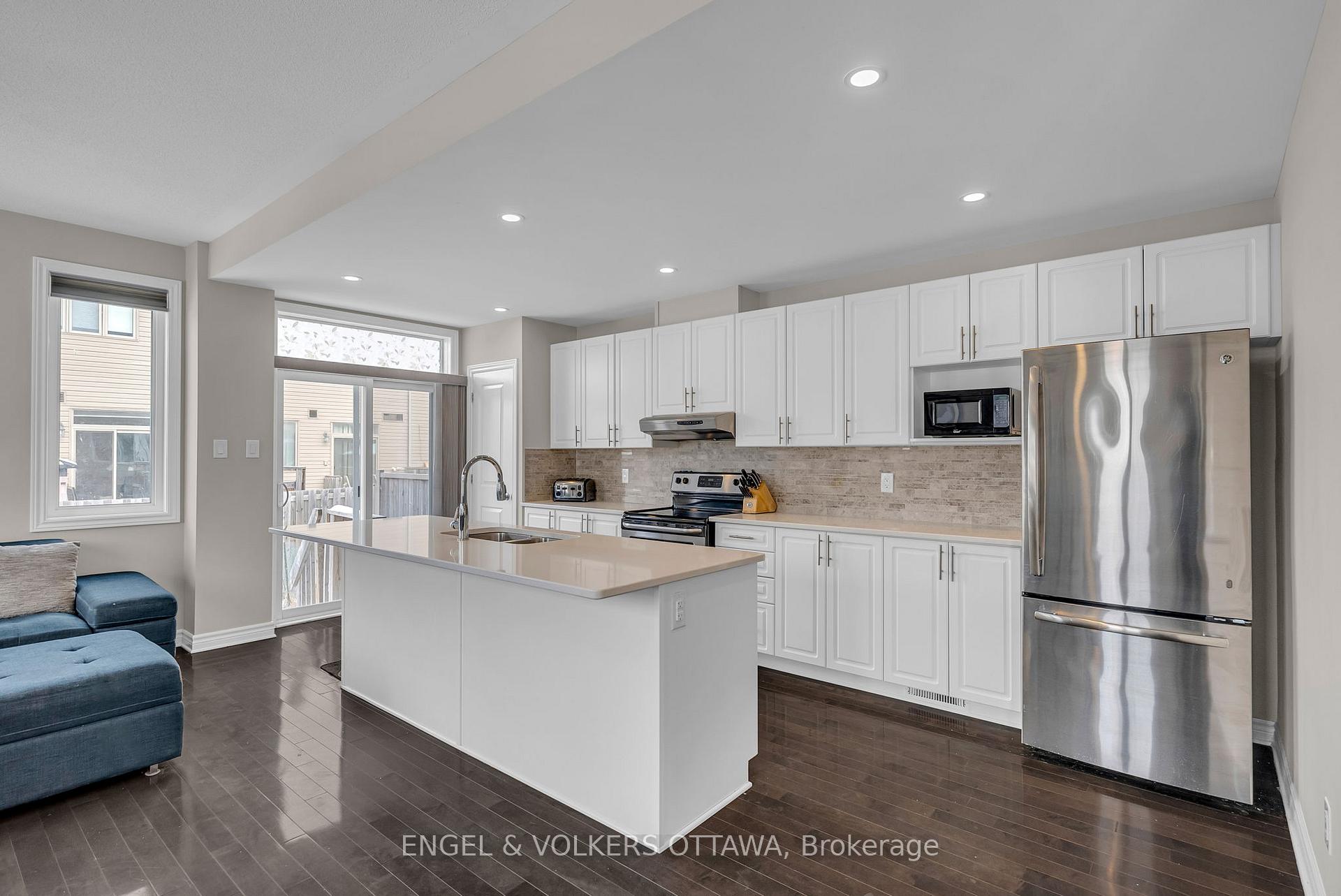 Photo 6 of 123 Yellowcress Way, Ottawa, Avalon West — HOMEH