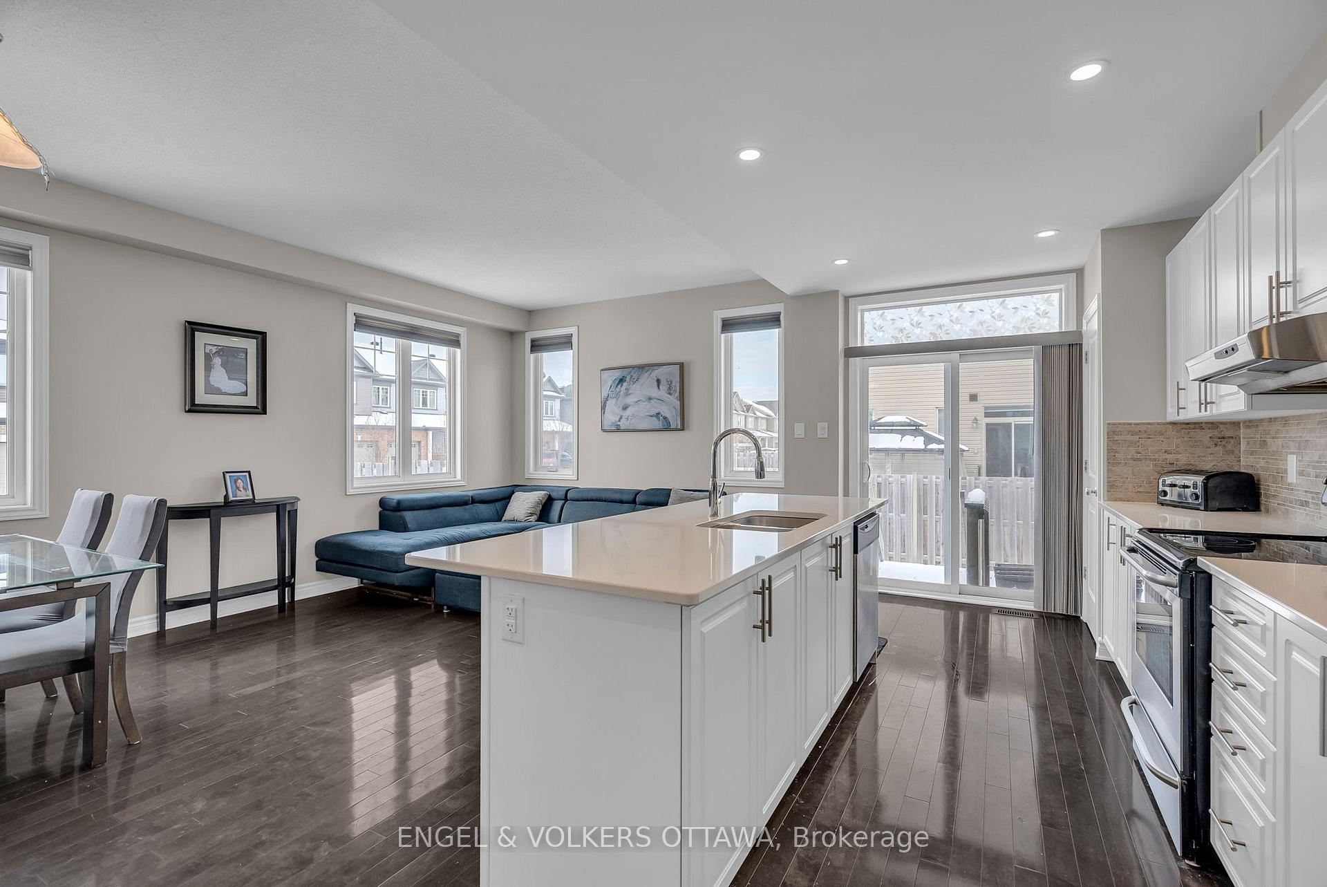 Photo 8 of 123 Yellowcress Way, Ottawa, Avalon West — HOMEH