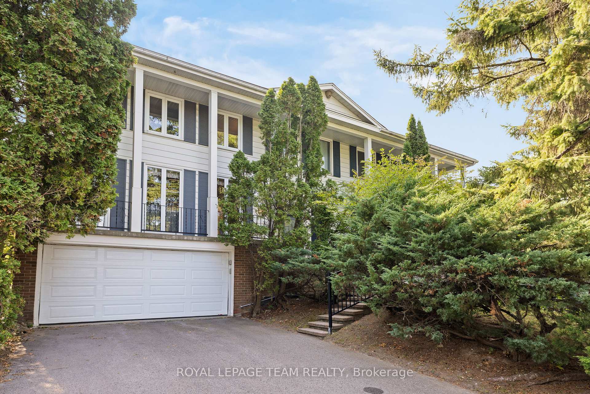 Photo 1 of 2486 Regina Street, Ottawa, Lincoln Heights — HOMEH
