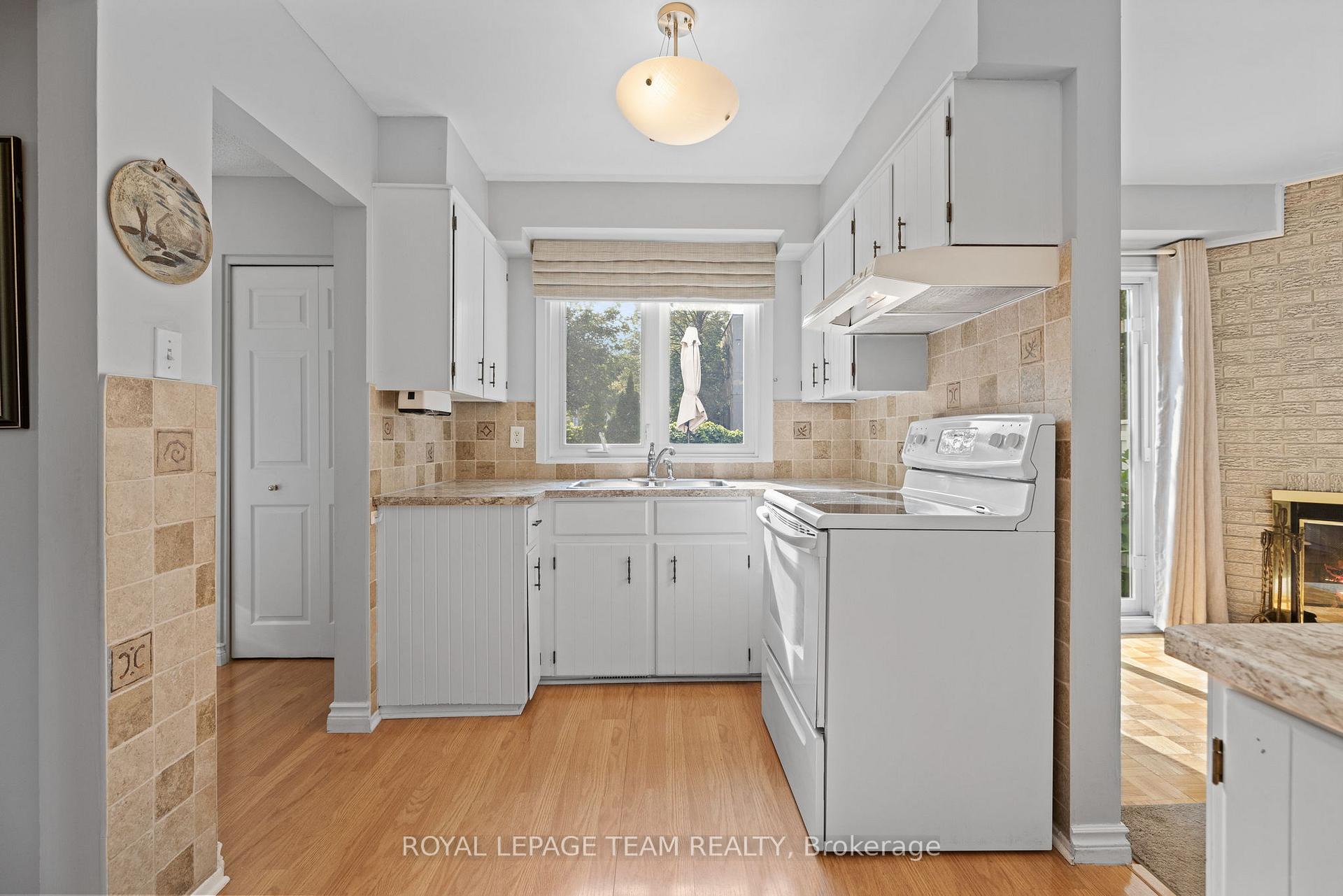 Photo 7 of 2486 Regina Street, Ottawa, Lincoln Heights — HOMEH