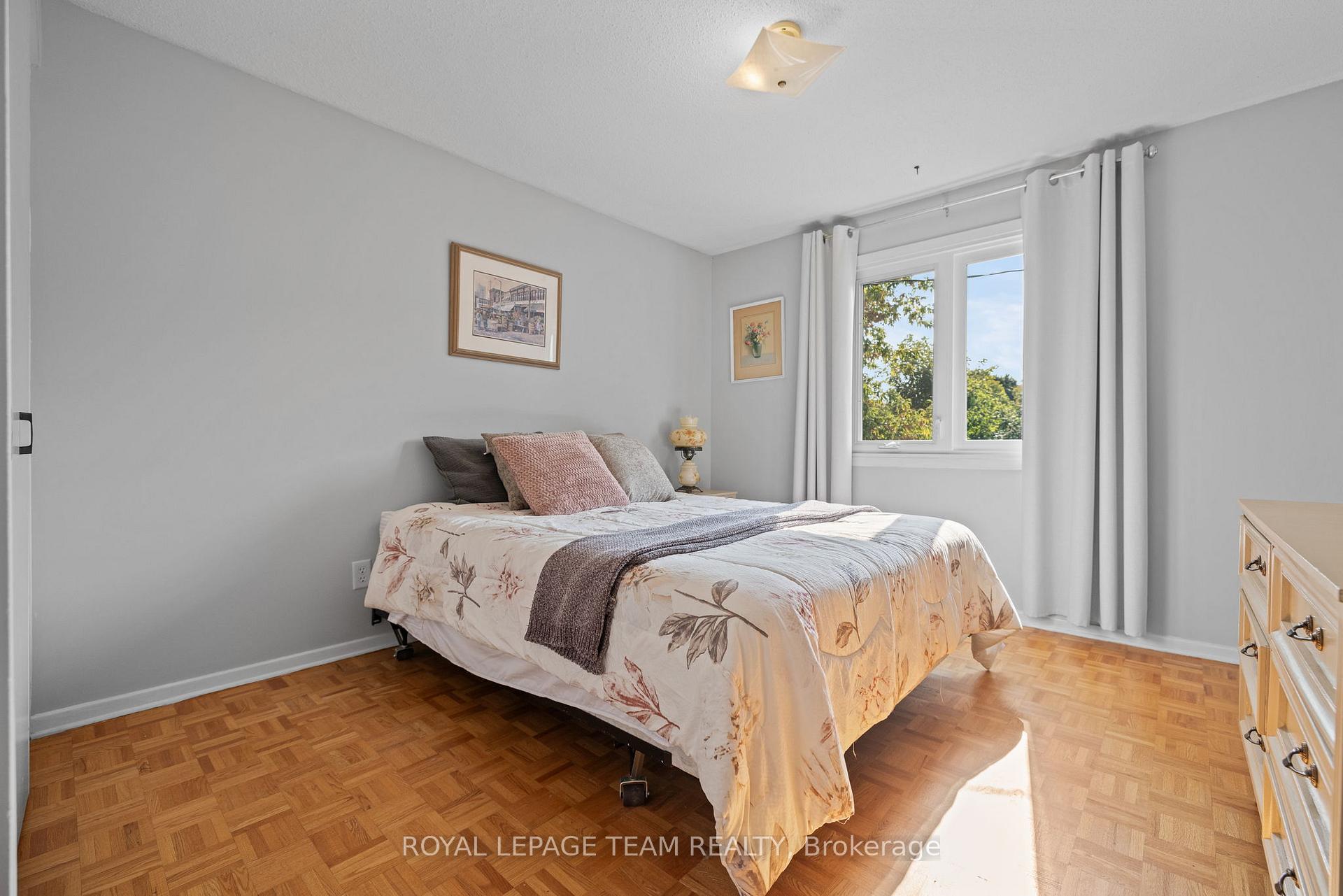 Photo 17 of 2486 Regina Street, Ottawa, Lincoln Heights — HOMEH