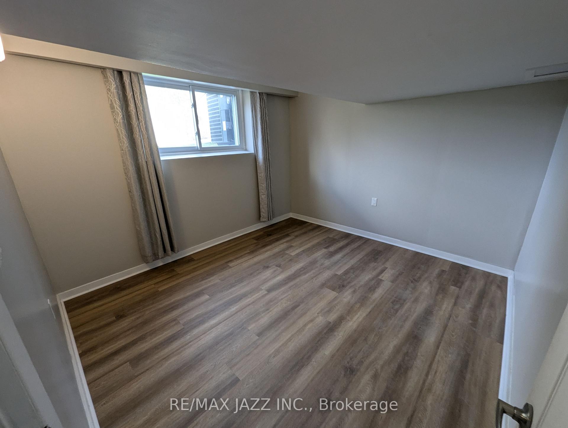 Photo 10 of Unit Lower, 110 Cabot Street, Oshawa, Vanier — HOMEH