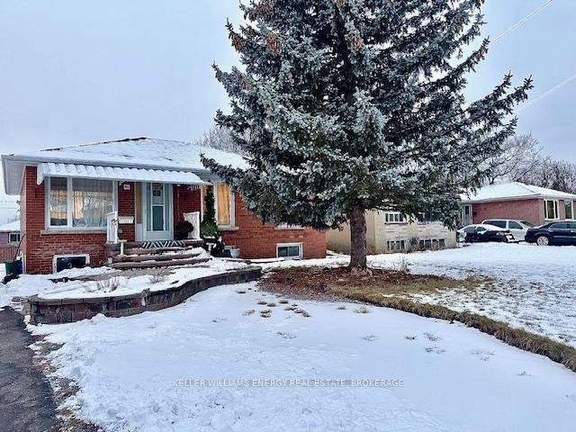Front of Unit Bsmt, 448 Macaulay Street