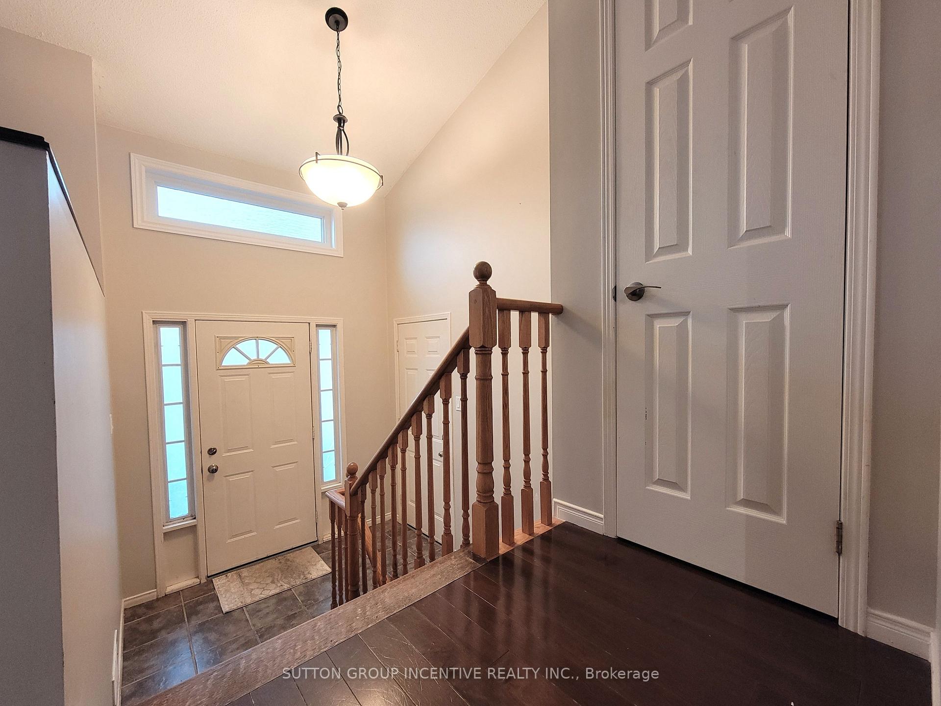 Photo 3 of 88 Leggott Avenue, Barrie, Painswick North — HOMEH