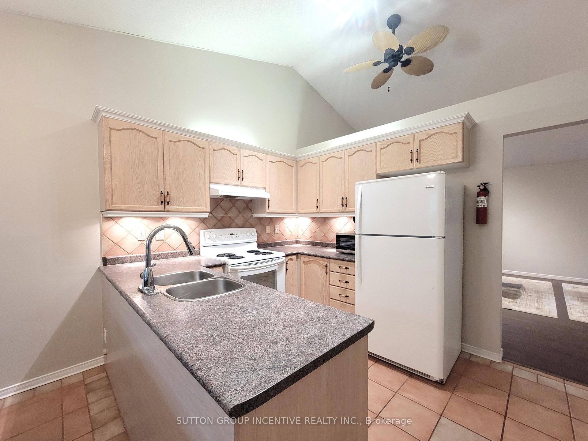 Photo 13 of 88 Leggott Avenue, Barrie, Painswick North — HOMEH