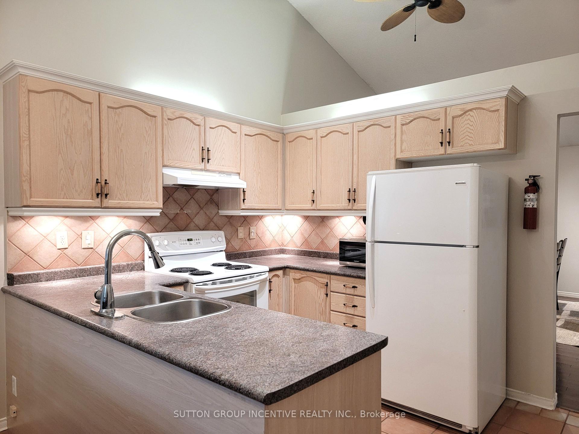 Photo 15 of 88 Leggott Avenue, Barrie, Painswick North — HOMEH