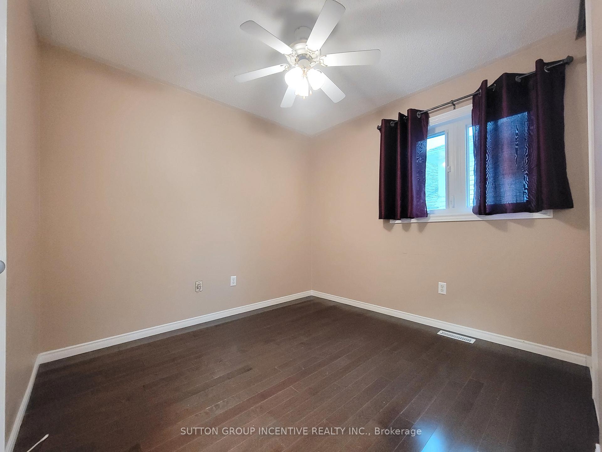 Photo 33 of 88 Leggott Avenue, Barrie, Painswick North — HOMEH