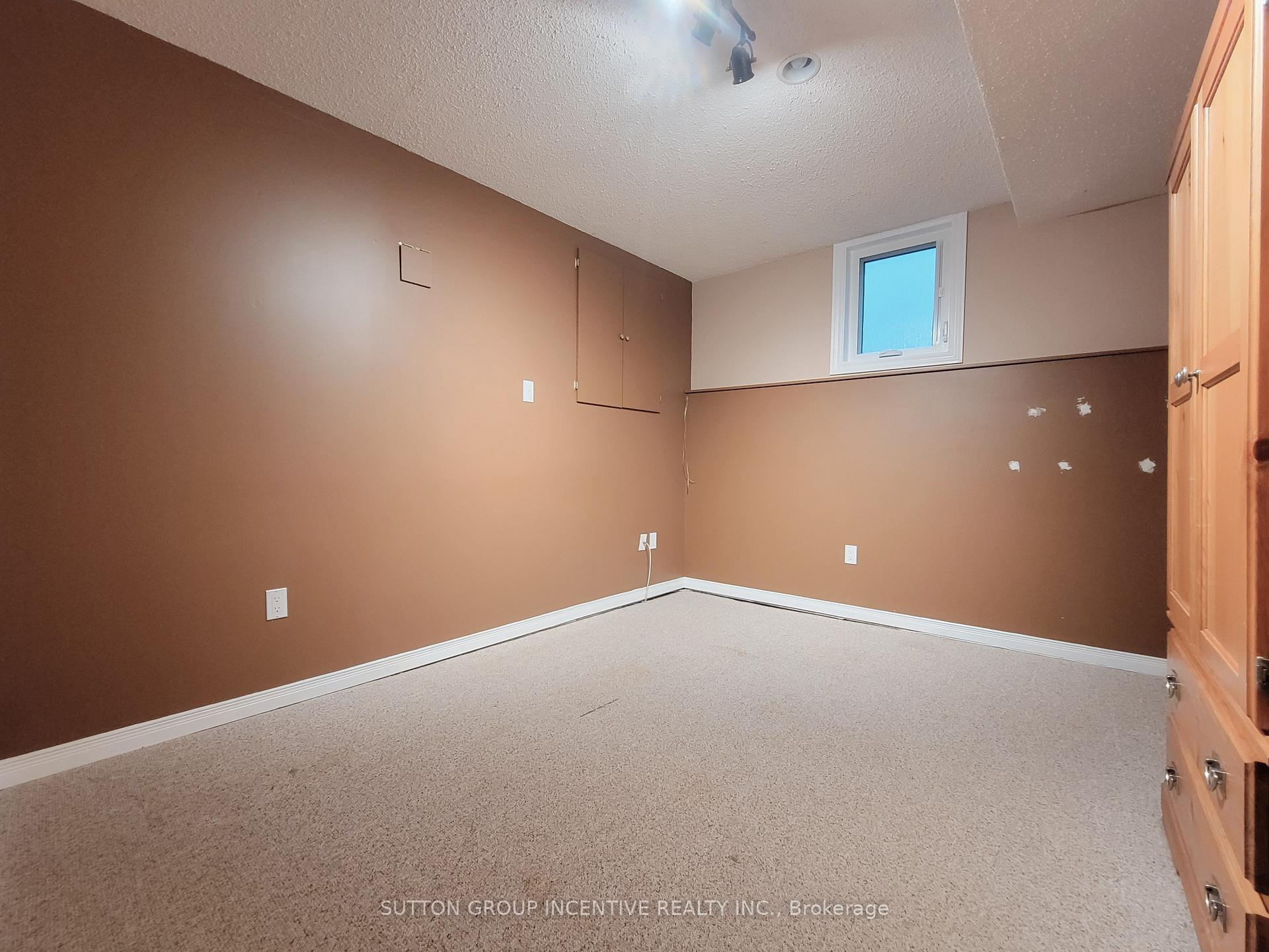 Photo 39 of 88 Leggott Avenue, Barrie, Painswick North — HOMEH
