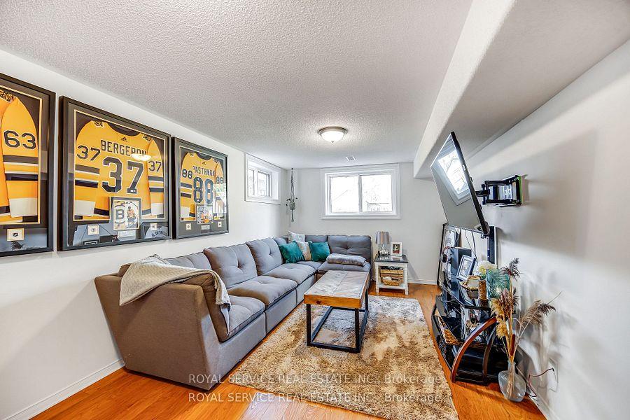 Photo 7 of 446 Abound Crescent, Peterborough, Ashburnham Ward 4 — HOMEH