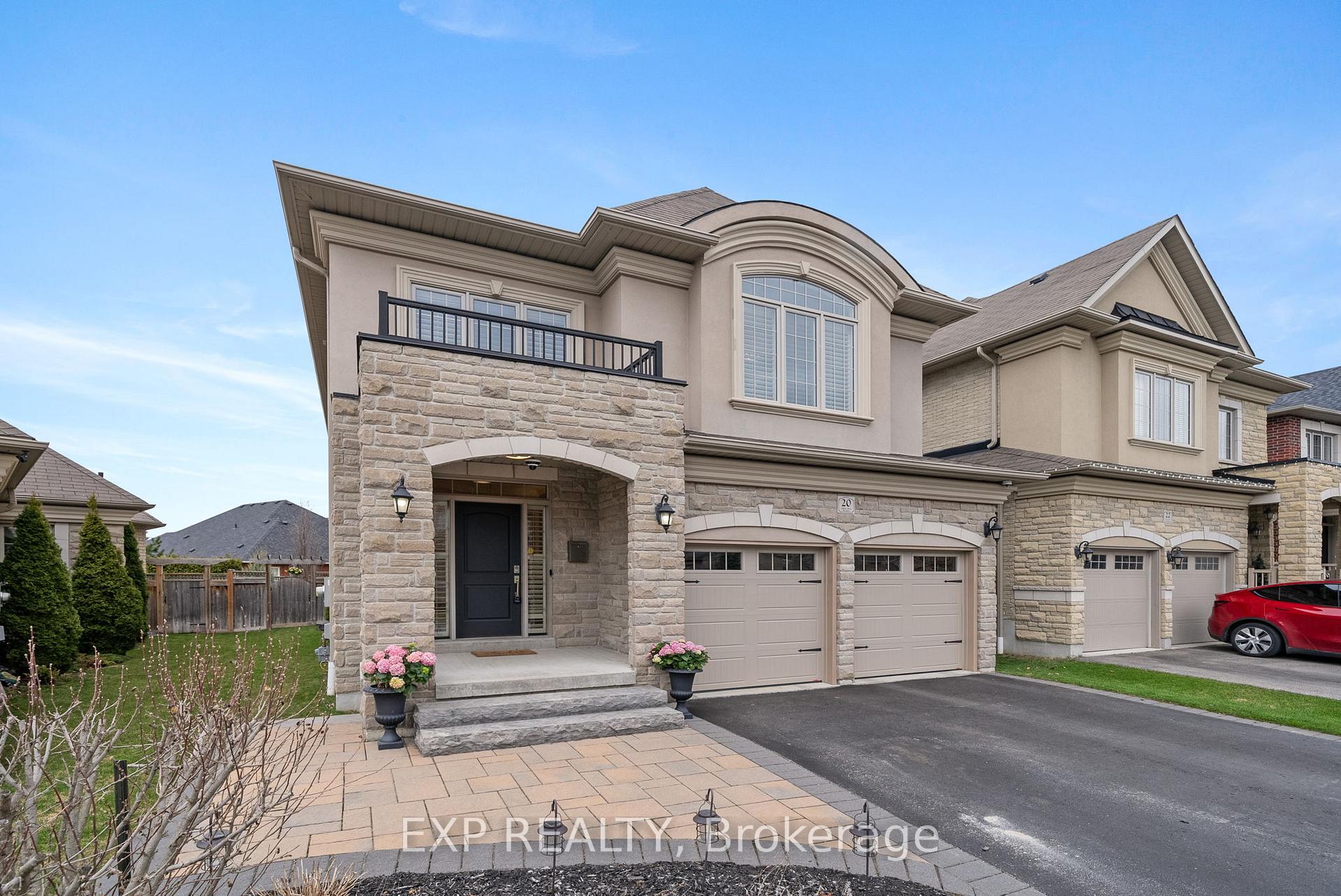 Photo 3 of 20 Serene Court, Whitby, Rolling Acres — HOMEH