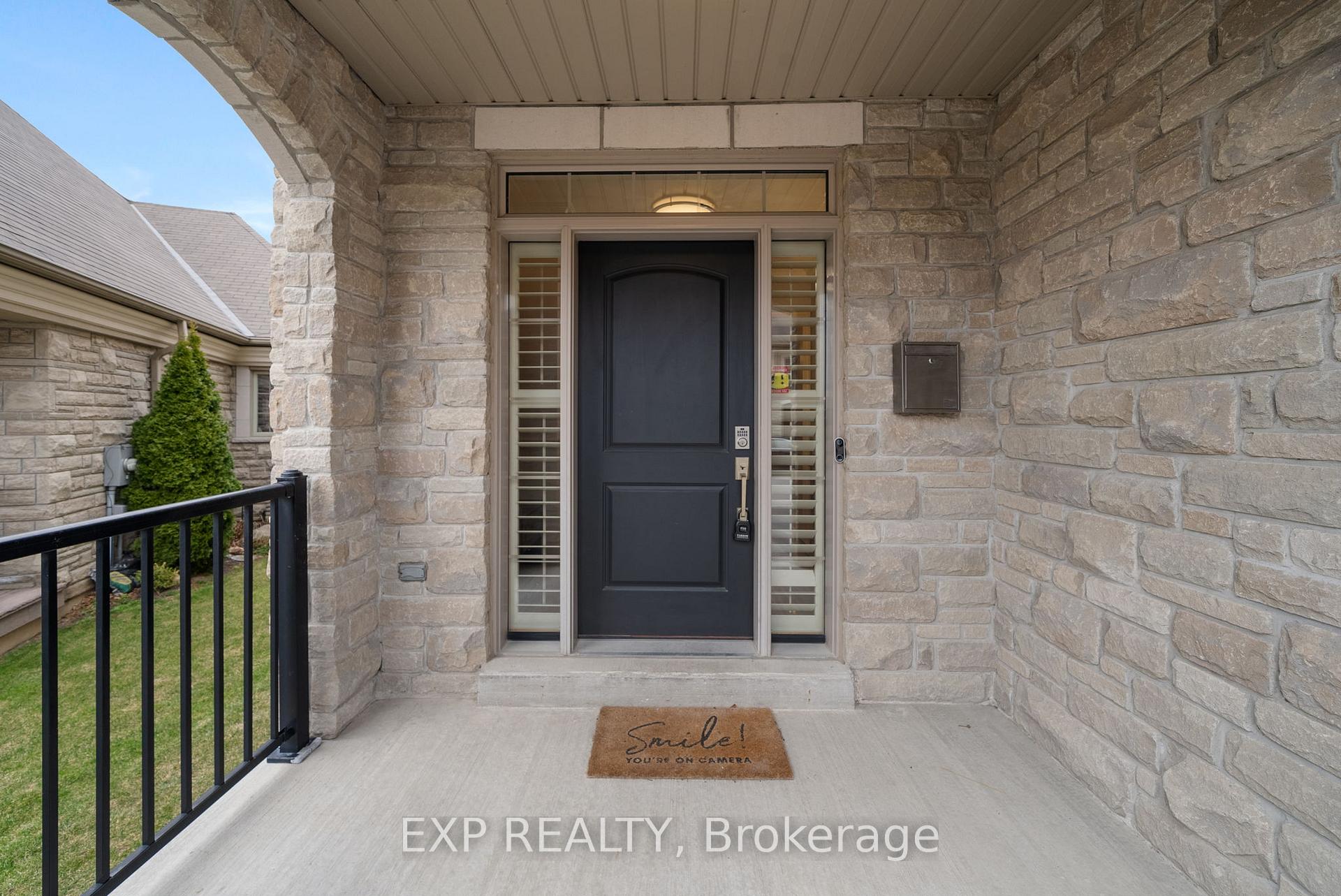 Photo 4 of 20 Serene Court, Whitby, Rolling Acres — HOMEH