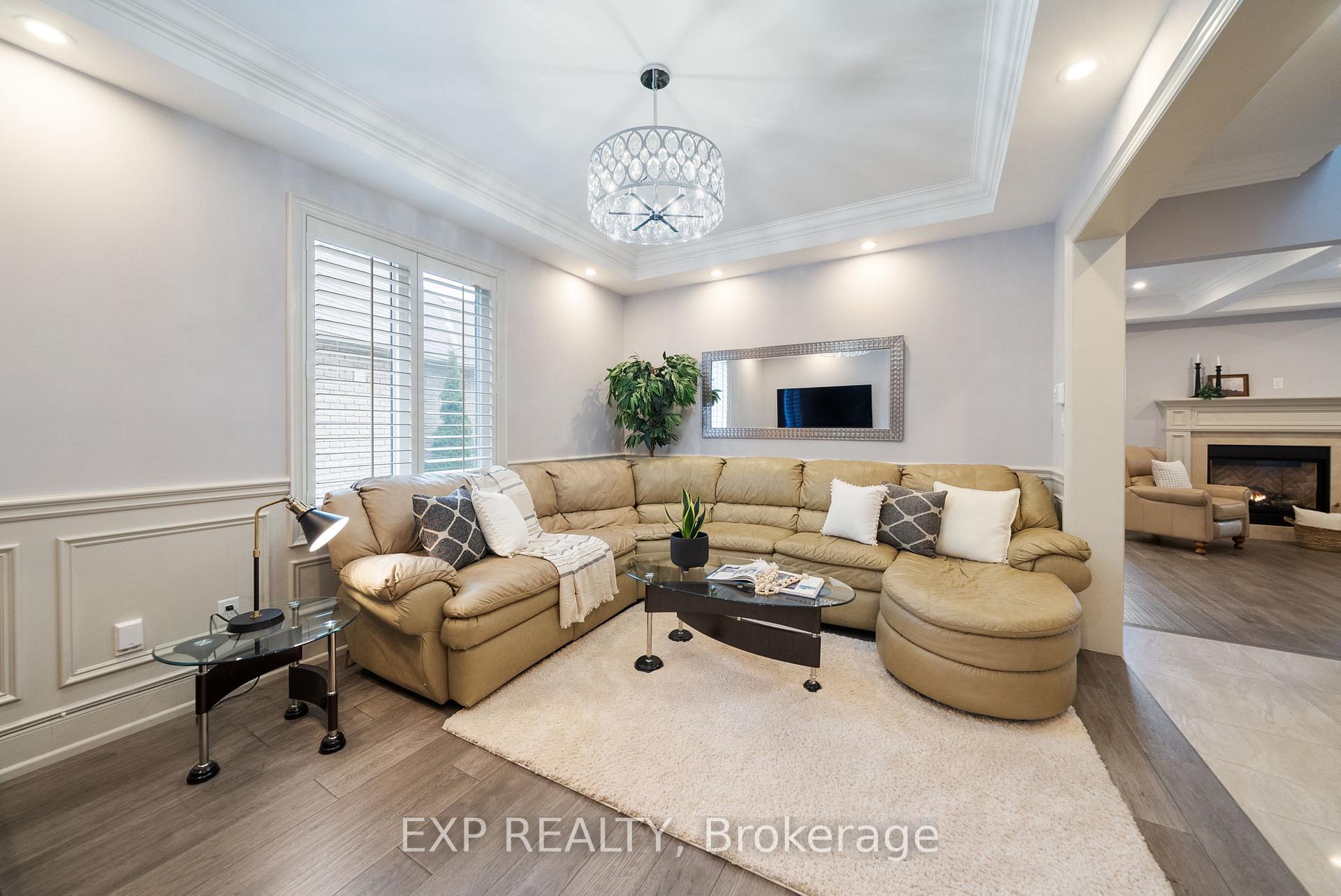 Photo 6 of 20 Serene Court, Whitby, Rolling Acres — HOMEH