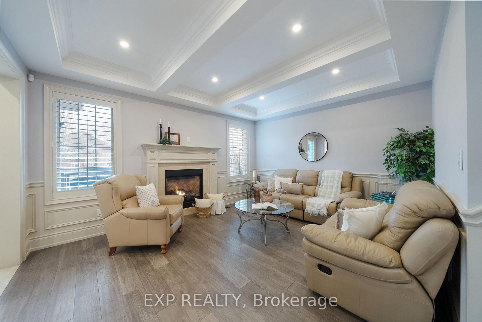 Photo 8 of 20 Serene Court, Whitby, Rolling Acres — HOMEH