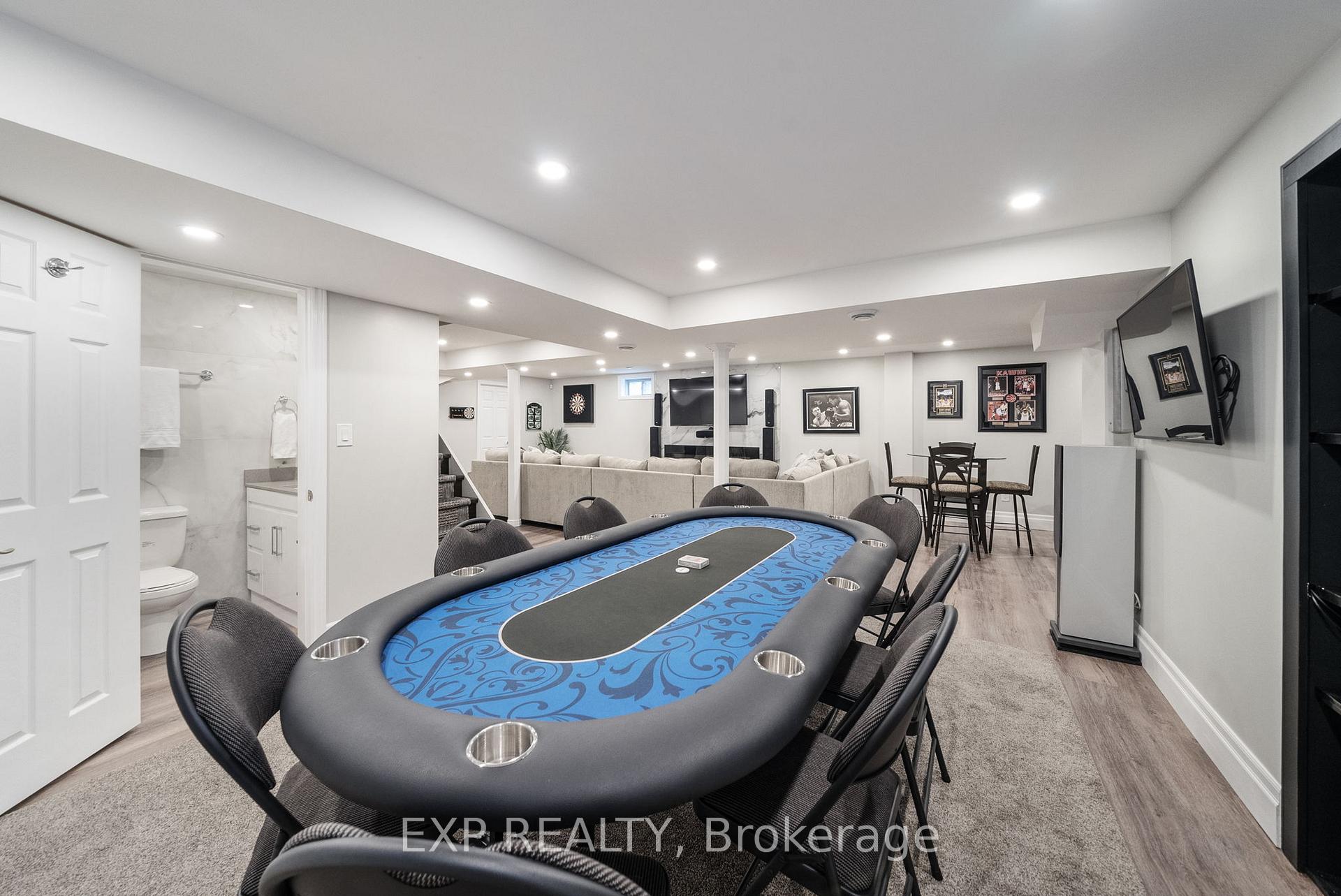 Photo 32 of 20 Serene Court, Whitby, Rolling Acres — HOMEH