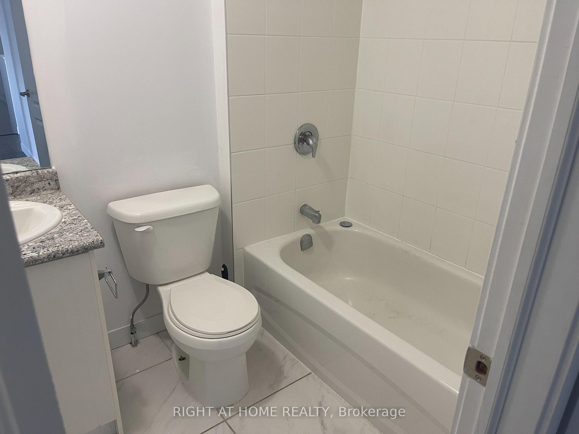 Photo 20 of 23 Denistoun Street, Welland, Broadway — HOMEH