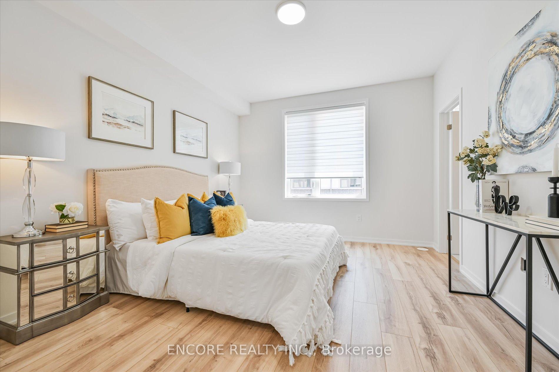 Photo 20 of 41 Aberfoyle Street, Vaughan, Patterson — HOMEH
