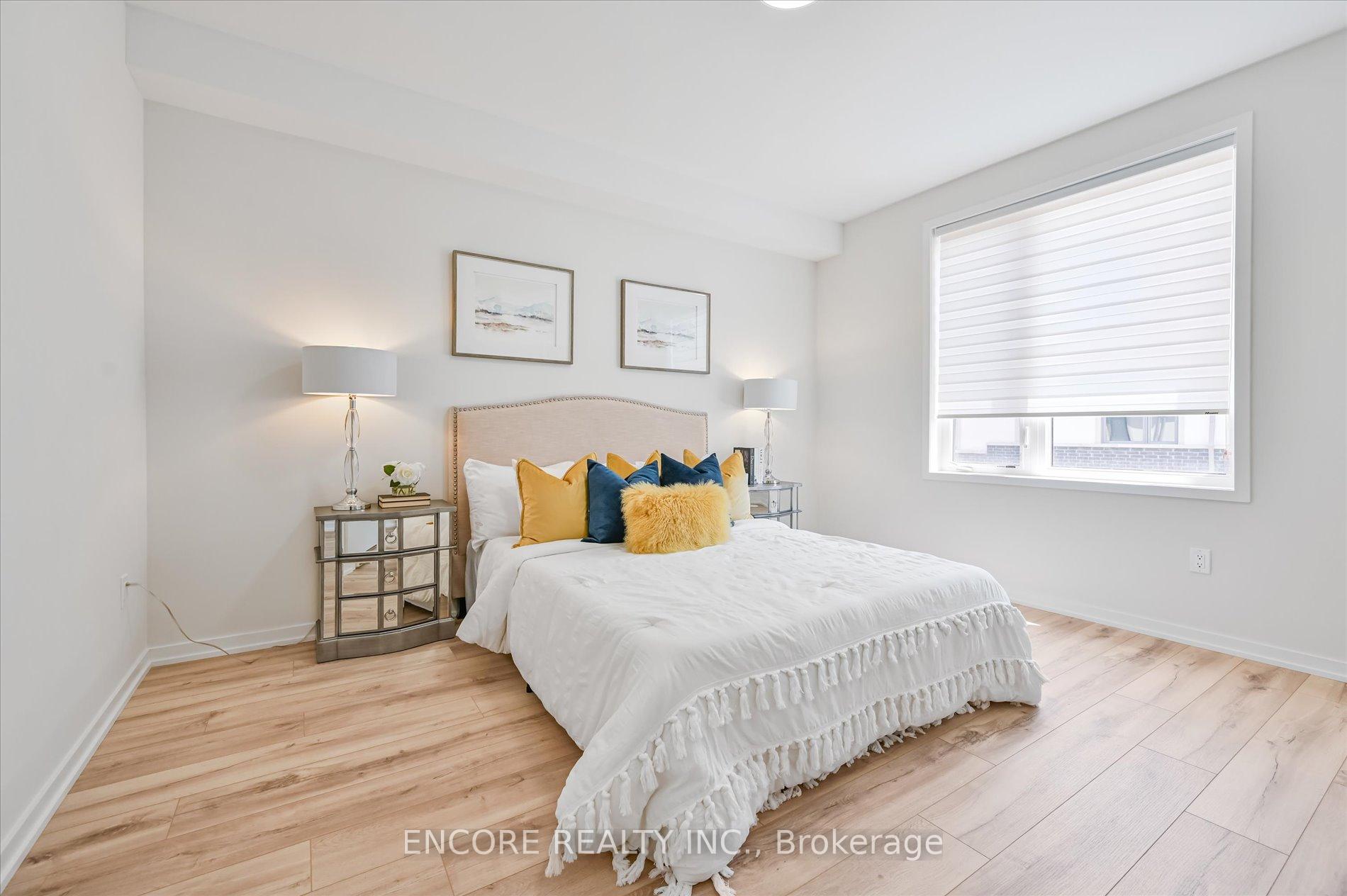 Photo 21 of 41 Aberfoyle Street, Vaughan, Patterson — HOMEH