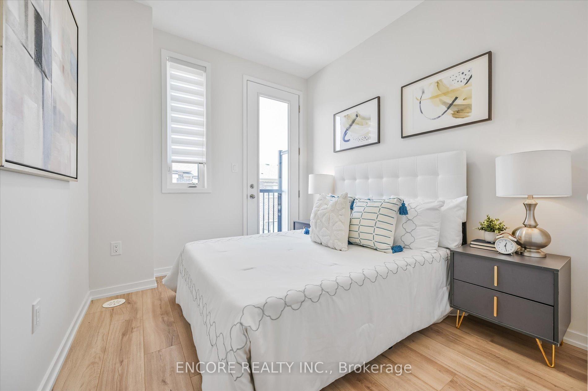 Photo 27 of 41 Aberfoyle Street, Vaughan, Patterson — HOMEH