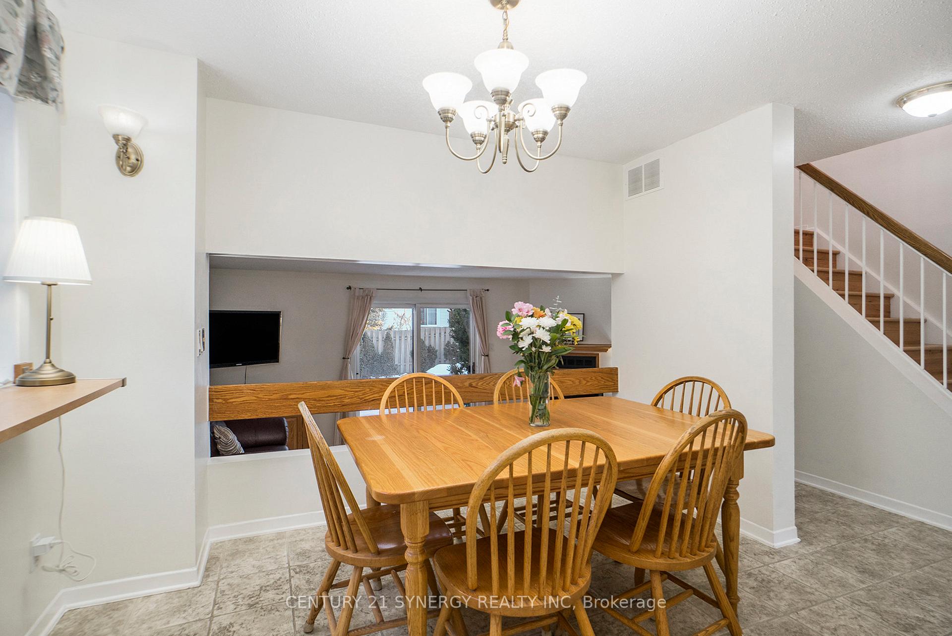 Photo 6 of 282 Wayside Court, Ottawa, Queenswood Heights South — HOMEH