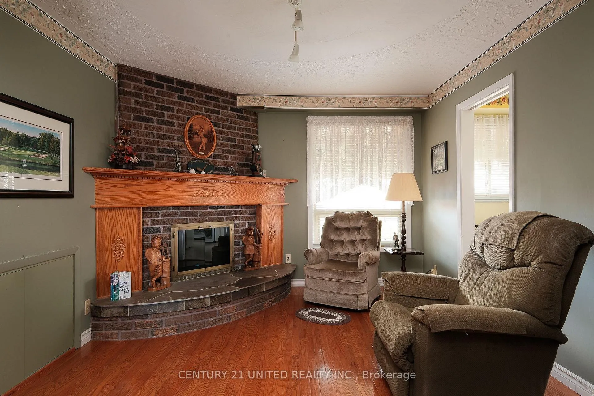 Photo 5 of 788 Cumberland Avenue, Peterborough, Northcrest Ward 5 — HOMEH