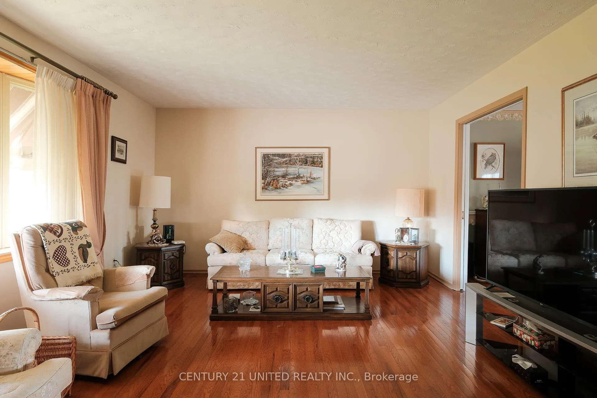 Photo 21 of 788 Cumberland Avenue, Peterborough, Northcrest Ward 5 — HOMEH