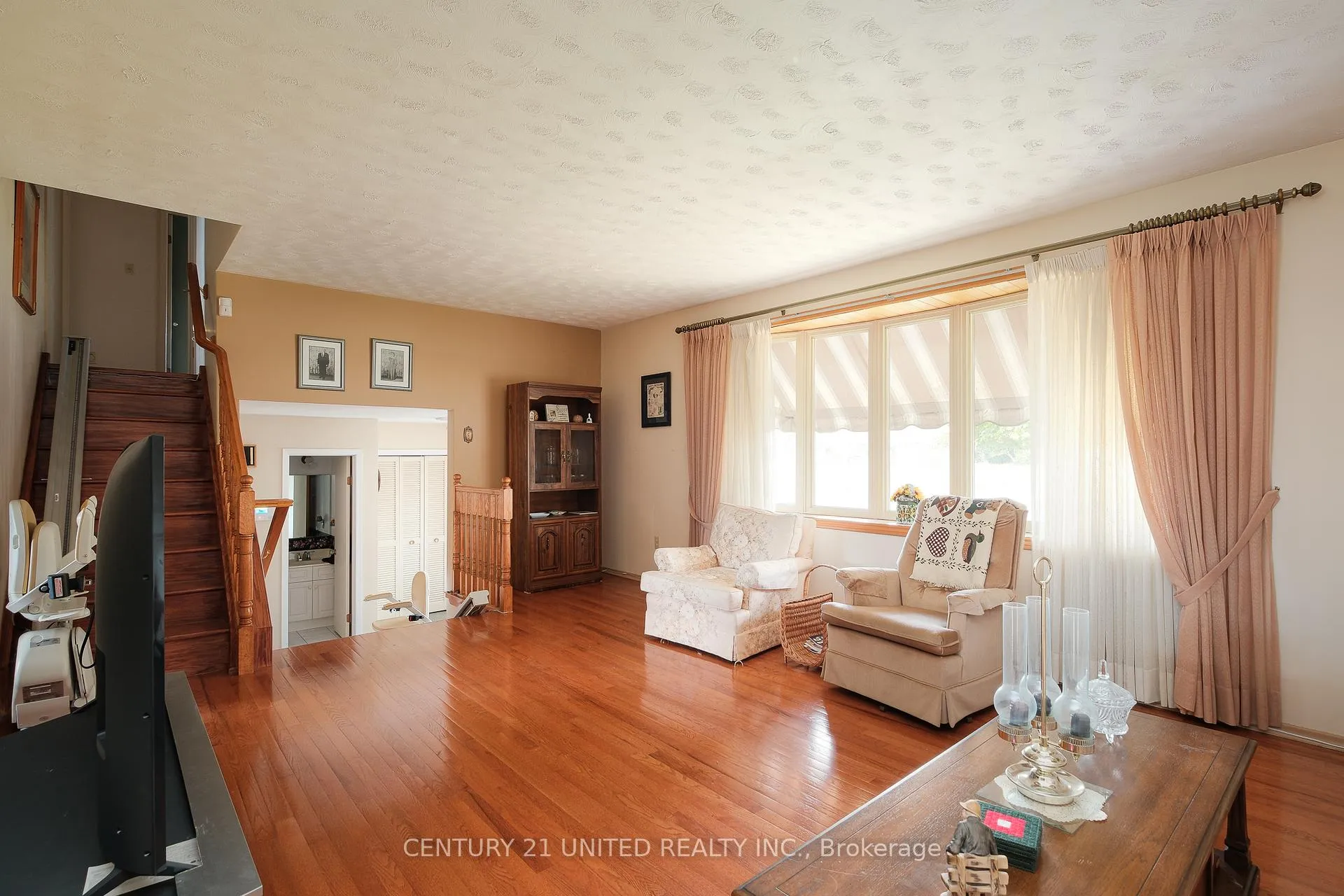 Photo 22 of 788 Cumberland Avenue, Peterborough, Northcrest Ward 5 — HOMEH