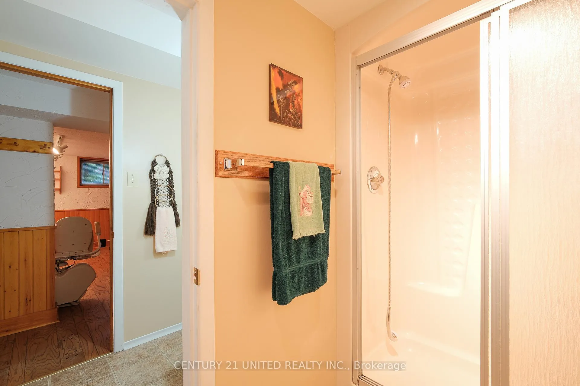 Photo 38 of 788 Cumberland Avenue, Peterborough, Northcrest Ward 5 — HOMEH