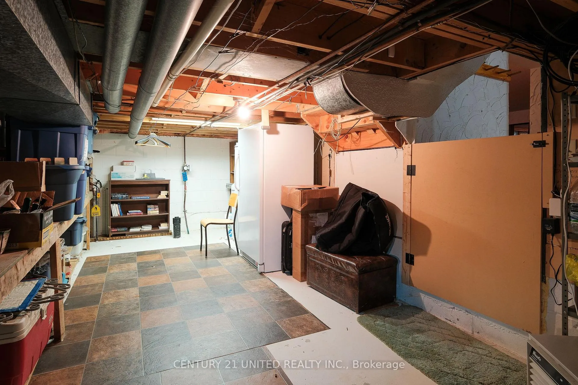 Photo 40 of 788 Cumberland Avenue, Peterborough, Northcrest Ward 5 — HOMEH