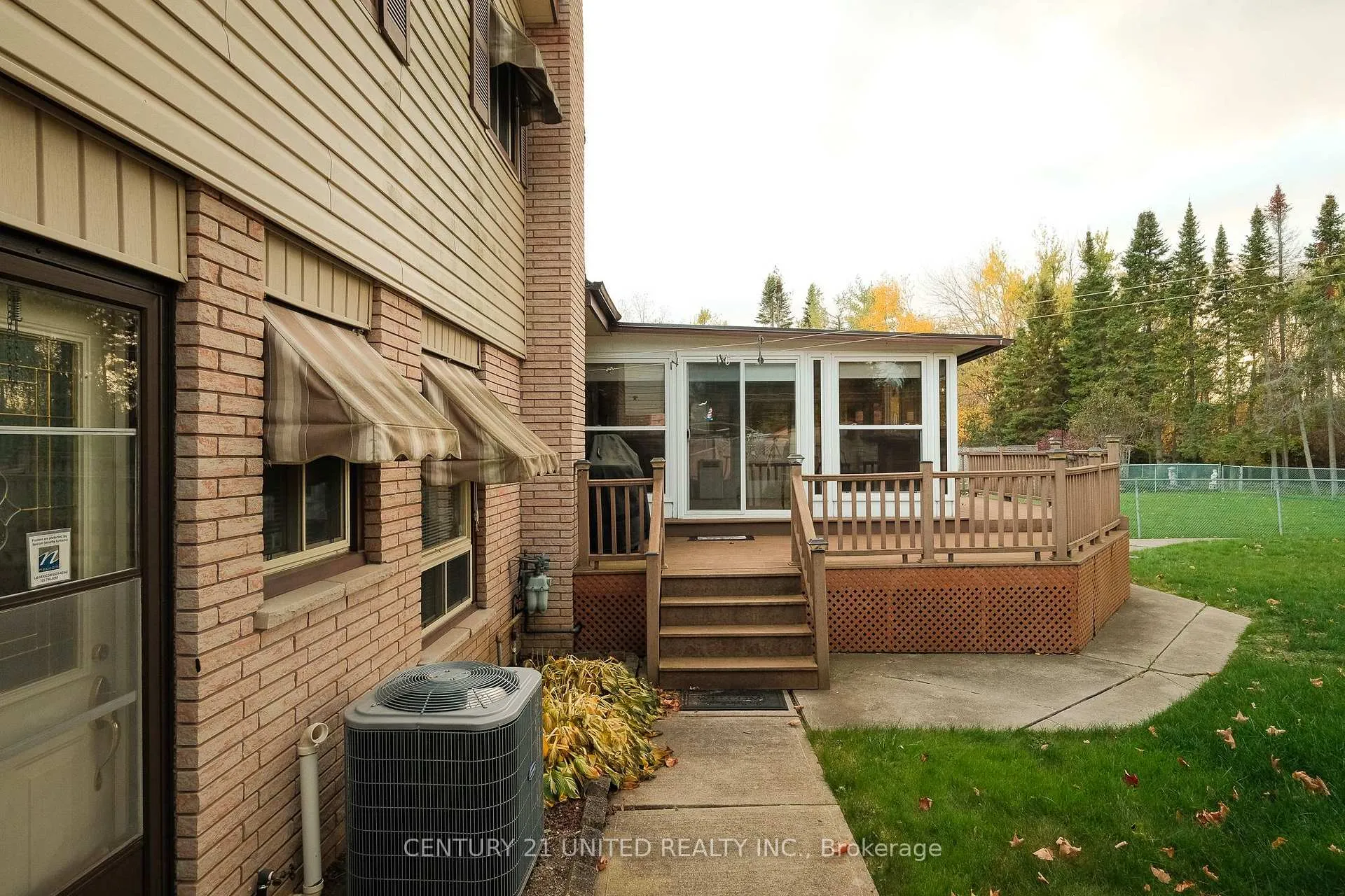 Photo 44 of 788 Cumberland Avenue, Peterborough, Northcrest Ward 5 — HOMEH