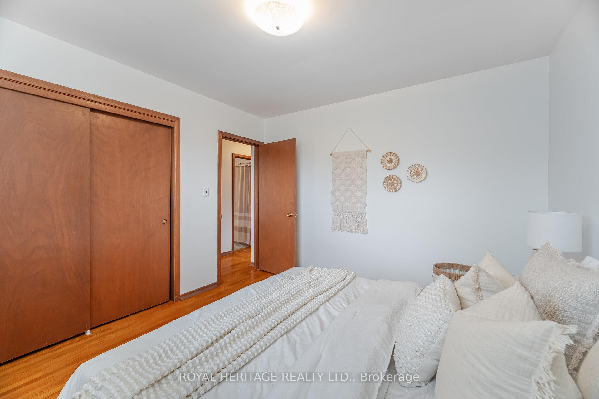 Photo 8 of 439 Rosmere Street, Oshawa, McLaughlin — HOMEH