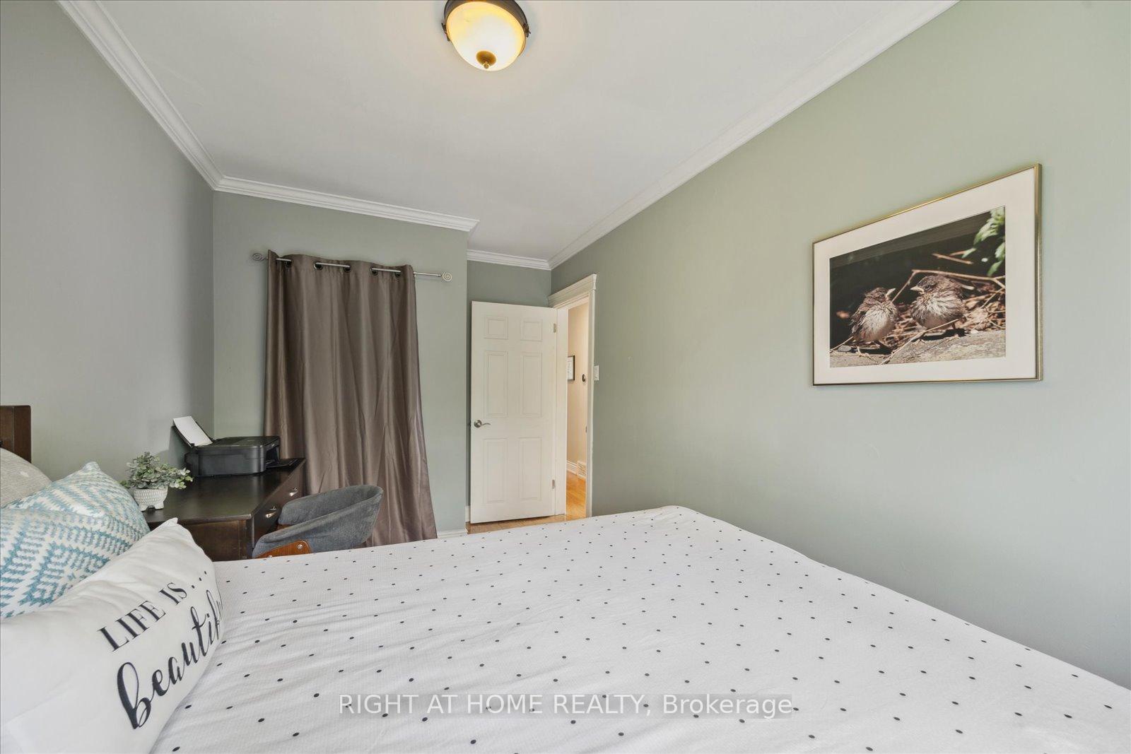 Photo 23 of 154 Lupin Drive, Whitby, Downtown Whitby — HOMEH