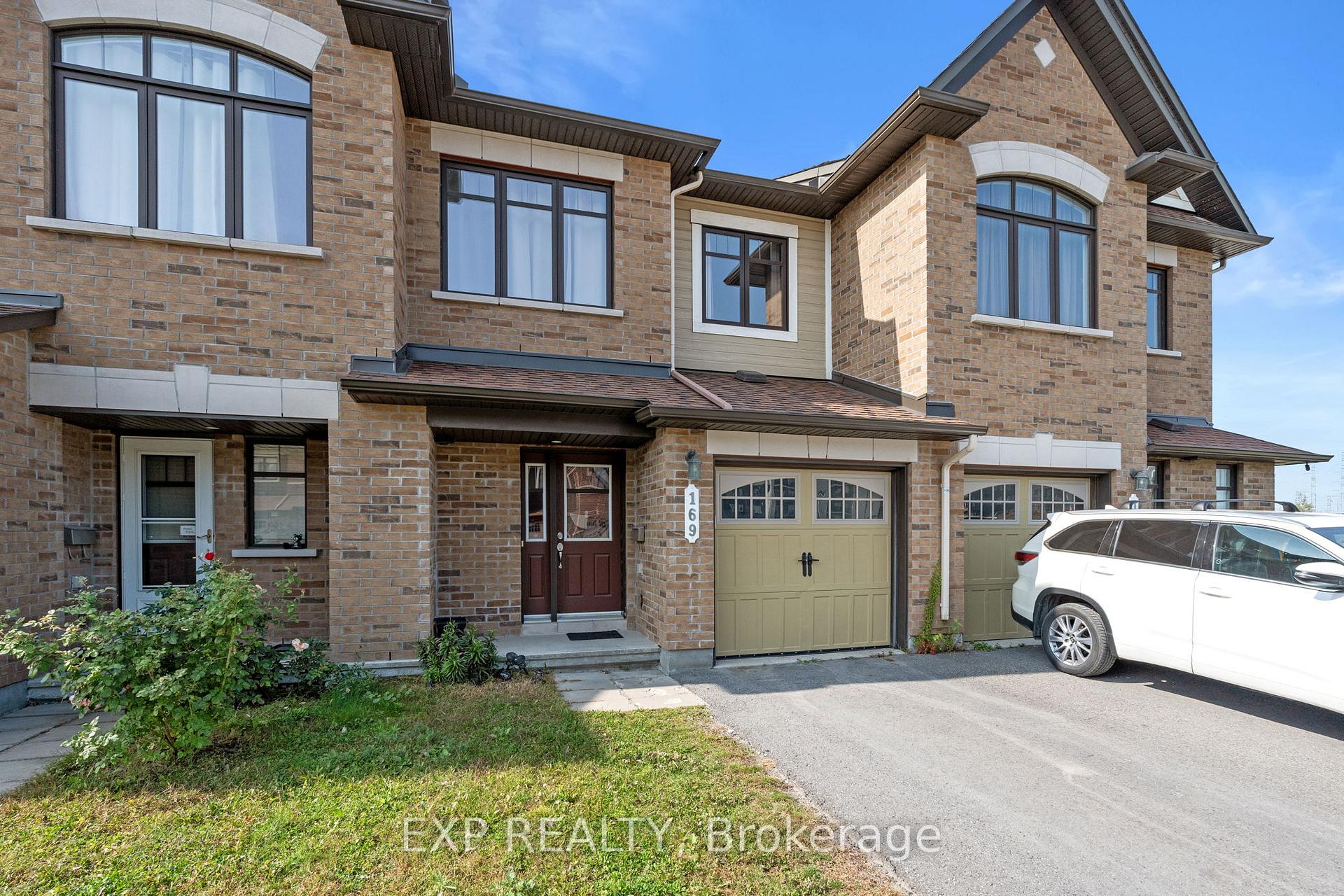 Photo 3 of 169 Lerta Way, Ottawa, Avalon West — HOMEH