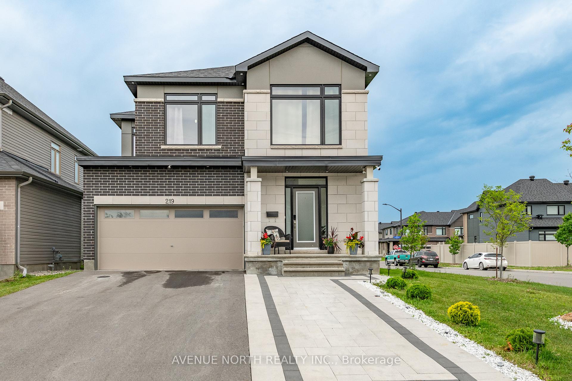Photo 1 of 219 Zinnia Way, Ottawa, Riverside South/Gloucester Glen — HOMEH