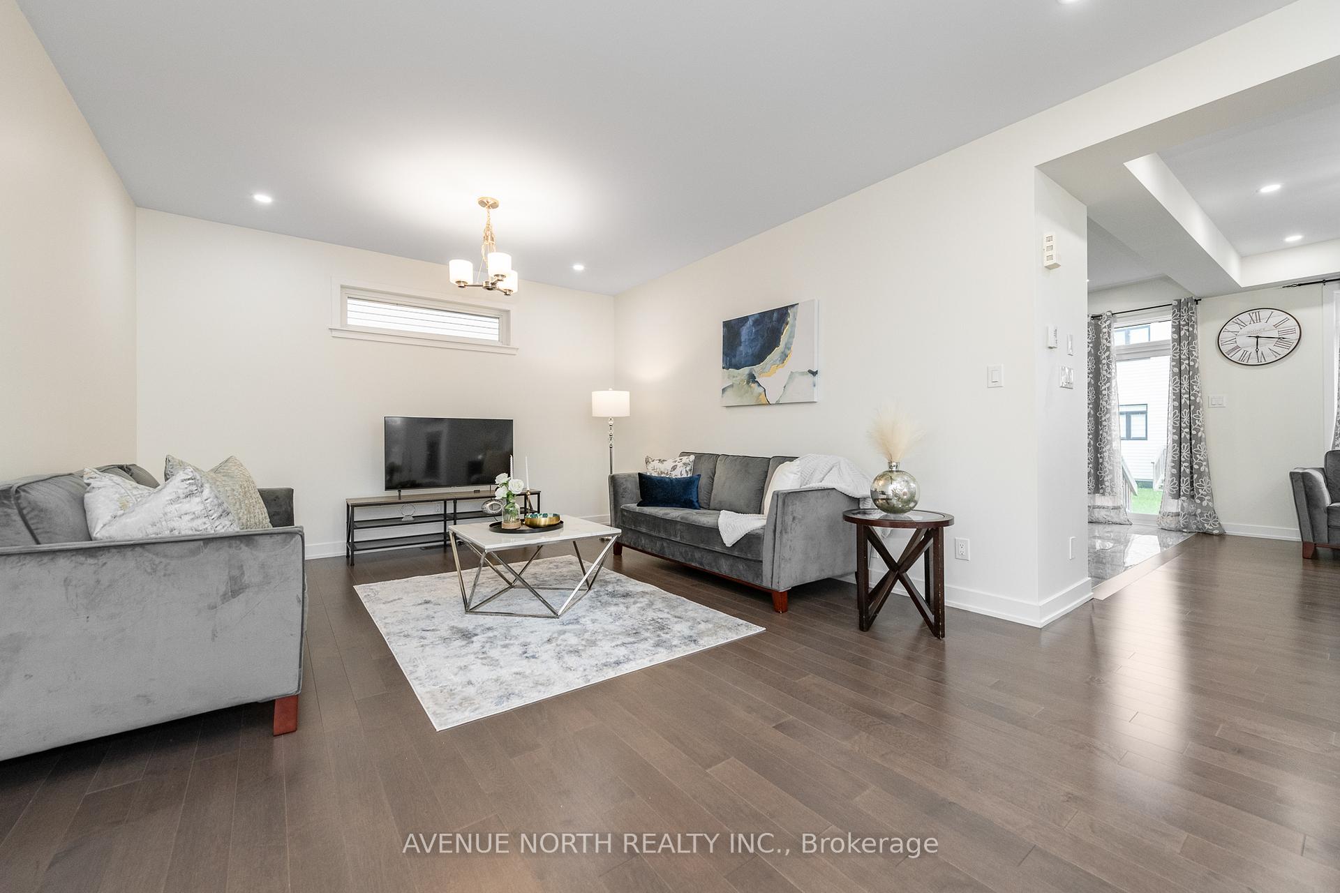 Photo 8 of 219 Zinnia Way, Ottawa, Riverside South/Gloucester Glen — HOMEH